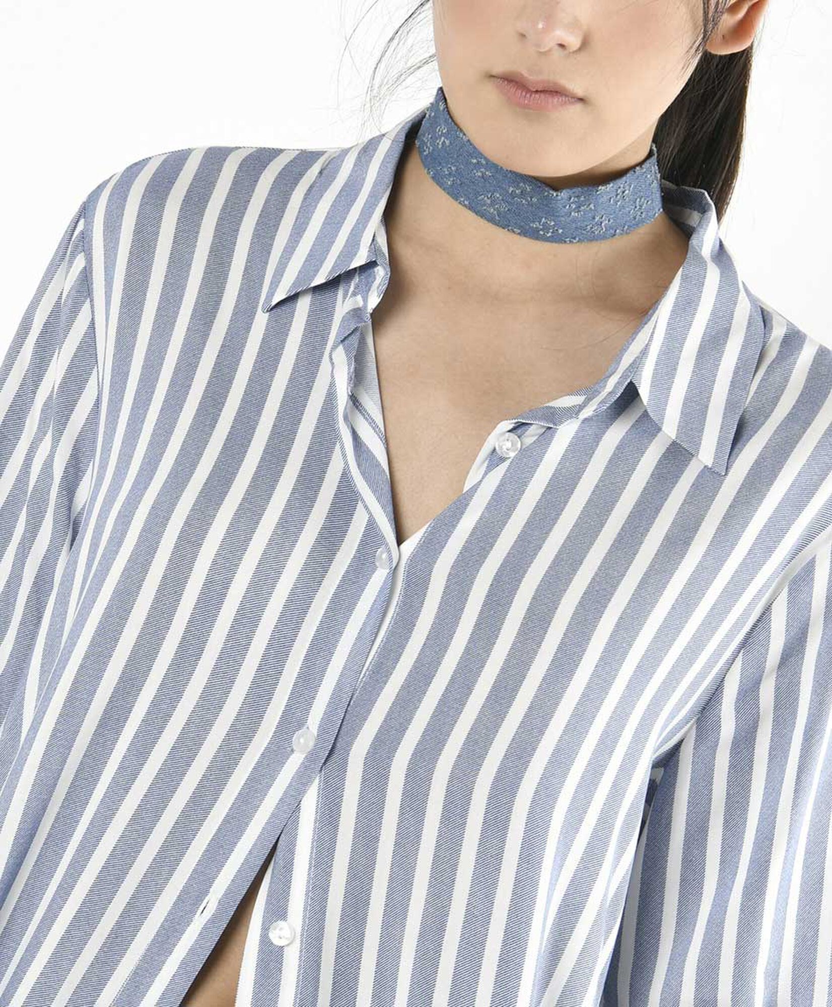 Blusa mujer líneas azul irregular Blusa mujer líneas azul irregular