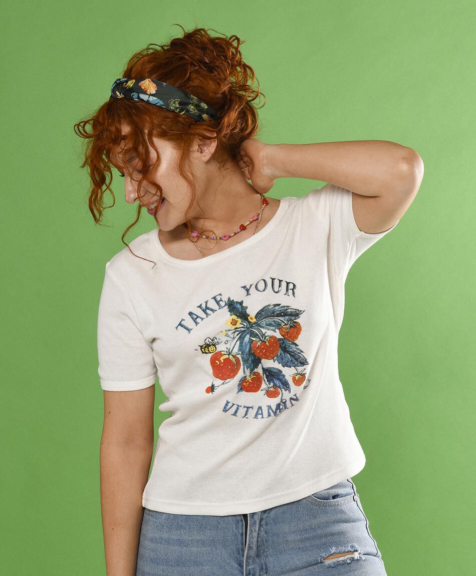 Polera manga corta cuello redondo