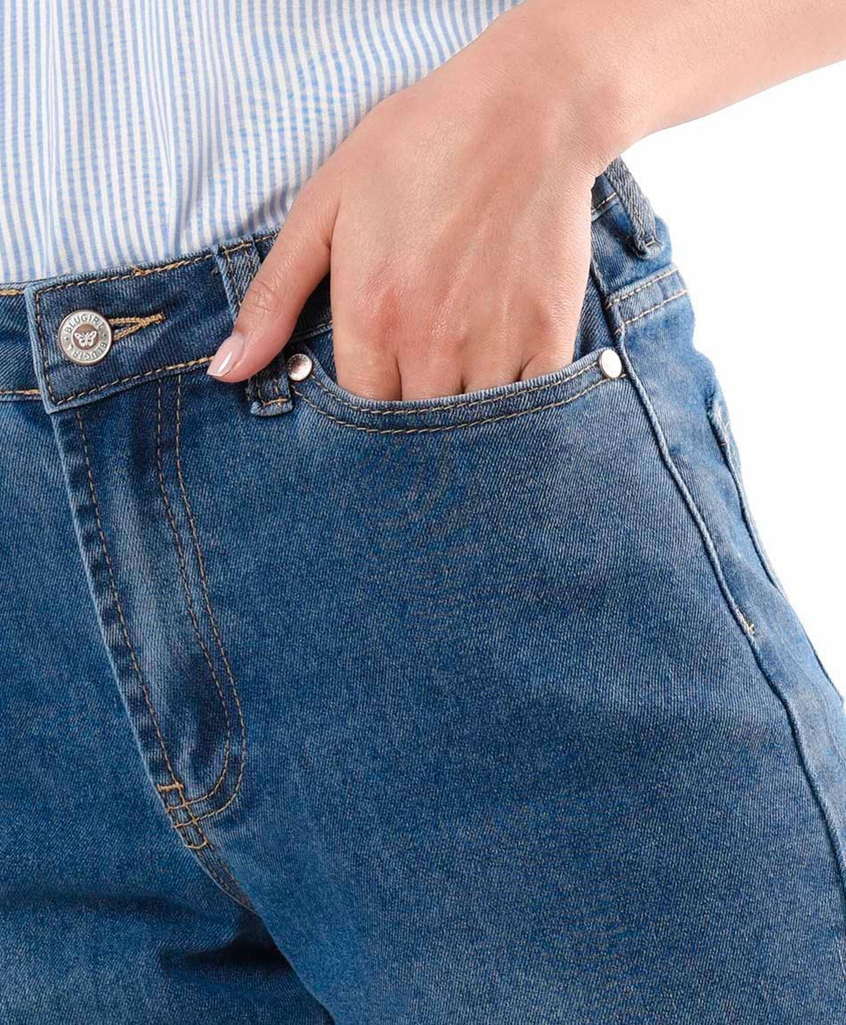 Jeans mujer basta bordada wide Jeans mujer basta bordada wide