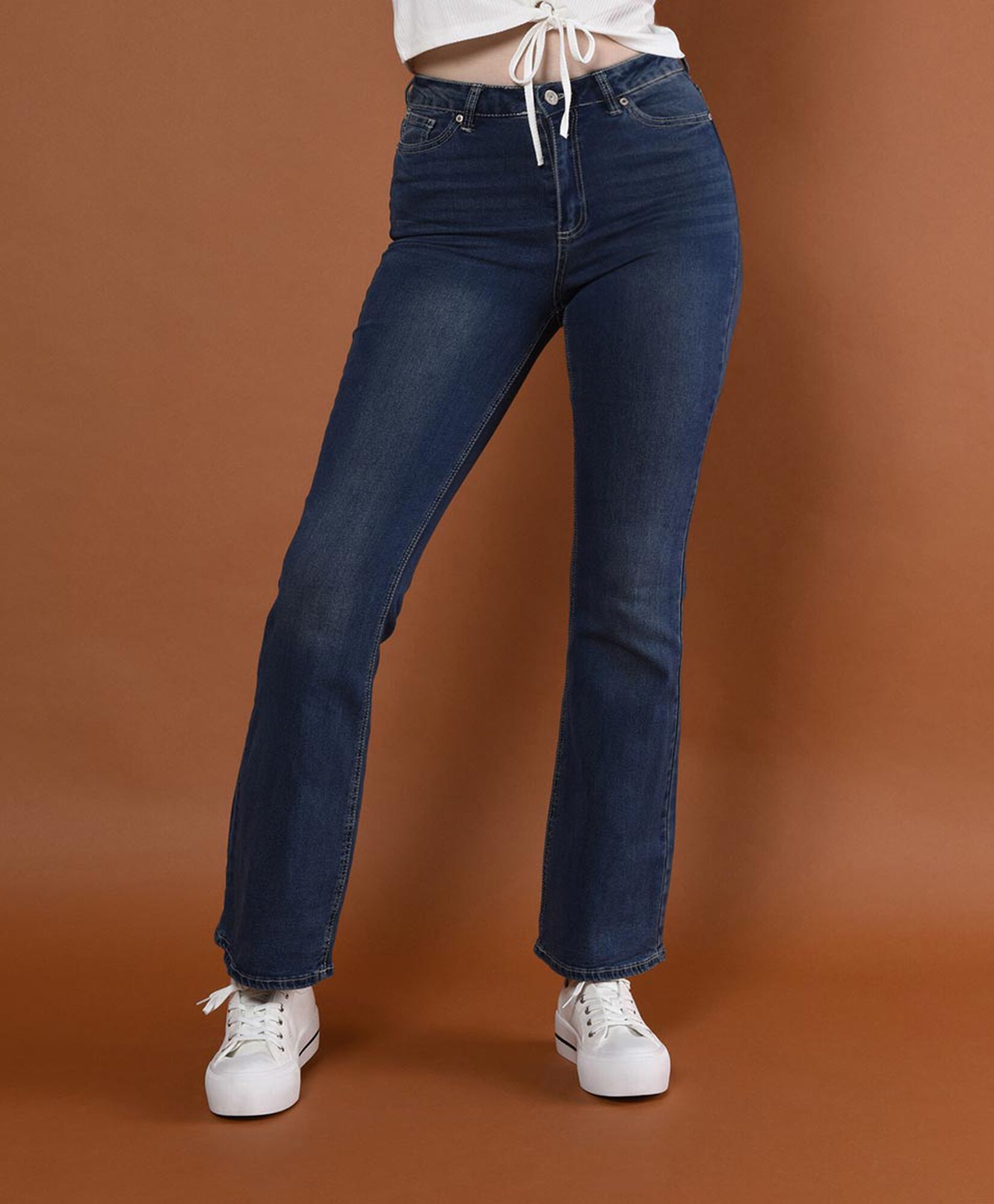 Jeans tiro alto flare Jeans tiro alto flare