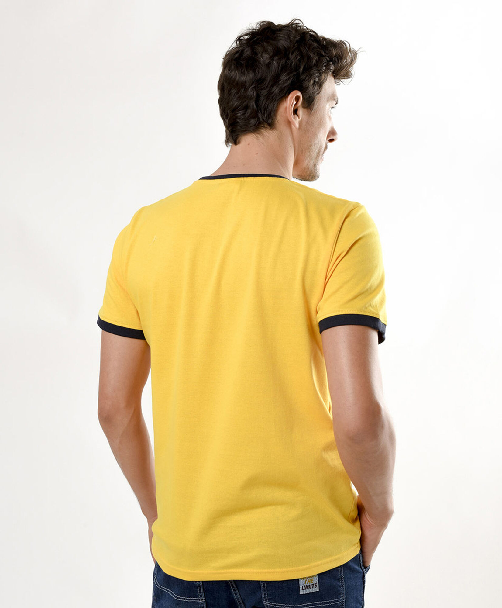 Polera hombre bicolor be strong Polera hombre bicolor be strong