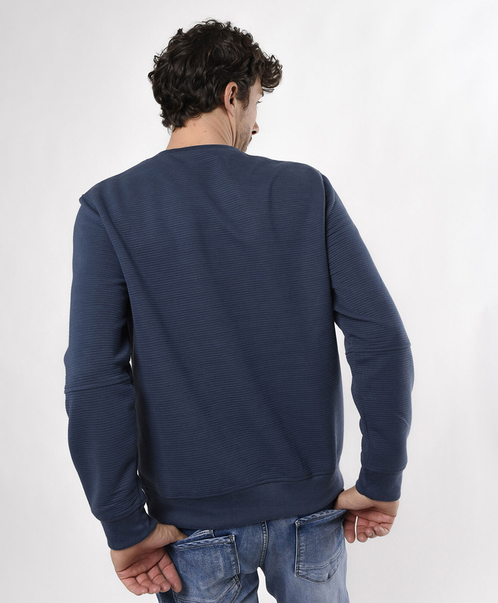 Pullover hombre acanalado Pullover hombre acanalado