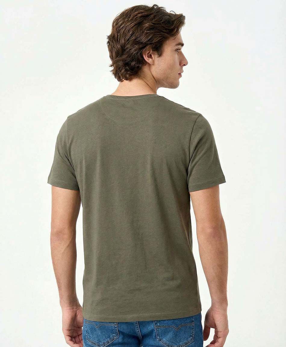 Polera hombre estampado young