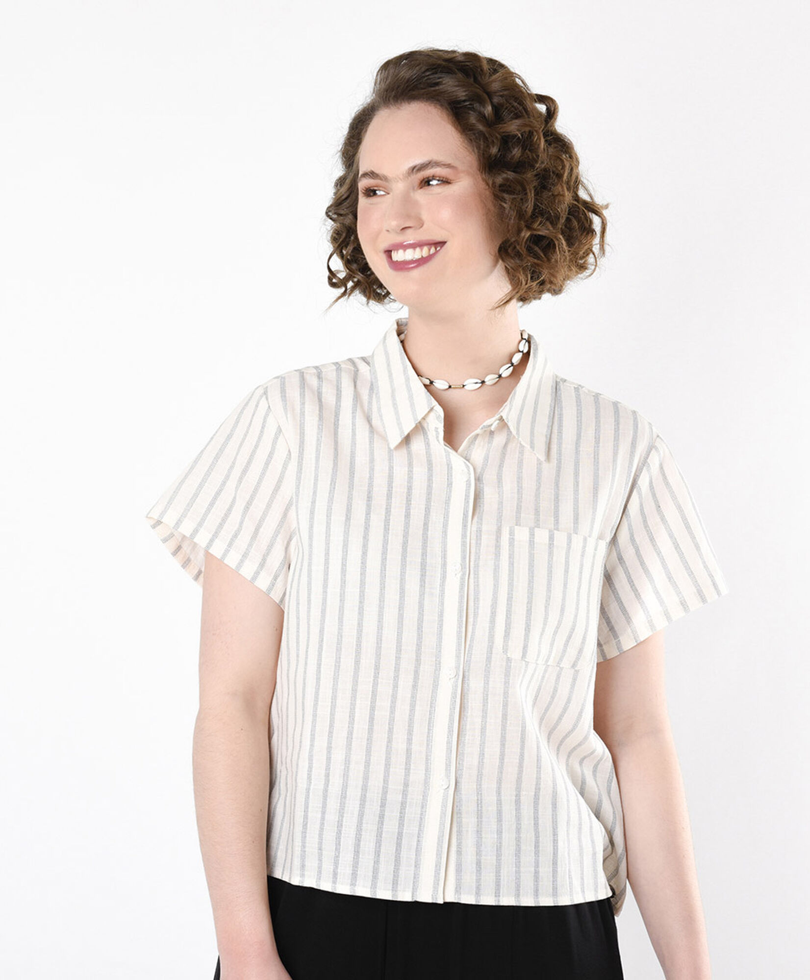 Blusa mujer líneas bolsillo Blusa mujer líneas bolsillo