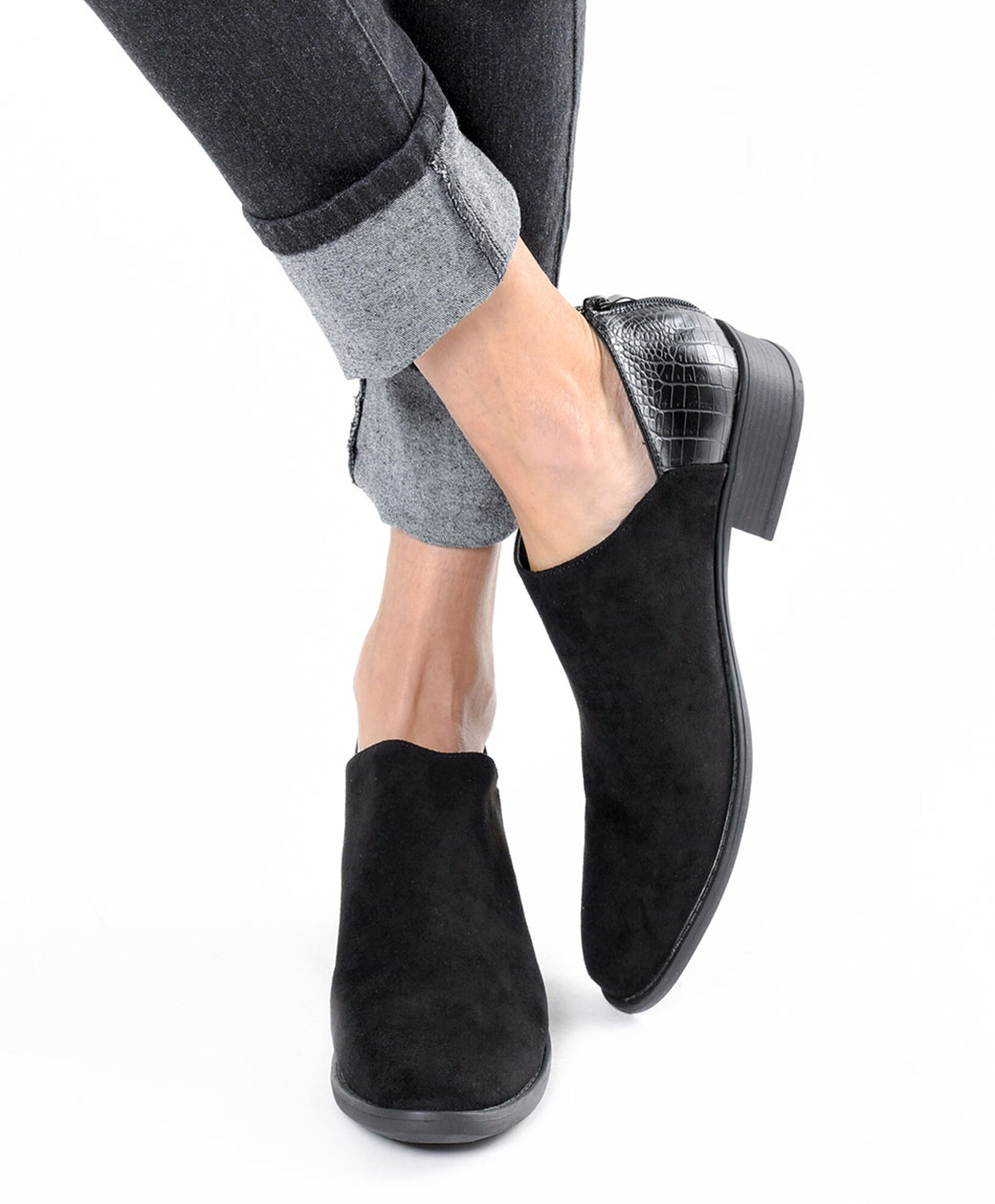 Zapato mujer taco medio negro Zapato mujer taco medio negro