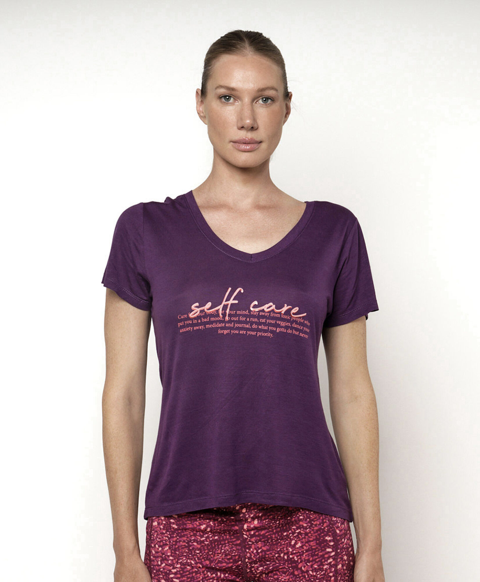 Polera deportiva mujer self care Polera deportiva mujer self care