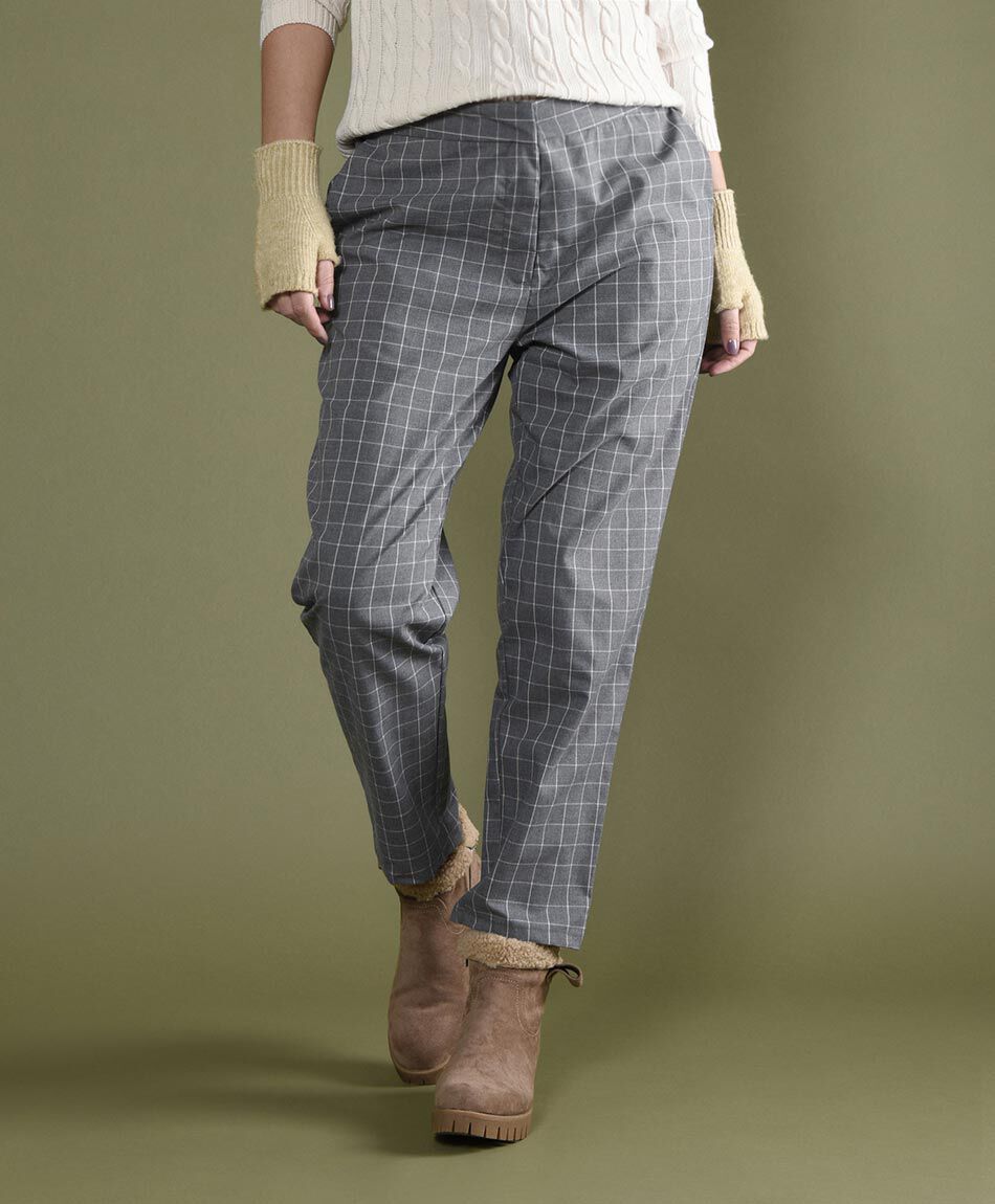 Pantalon detalle pretina