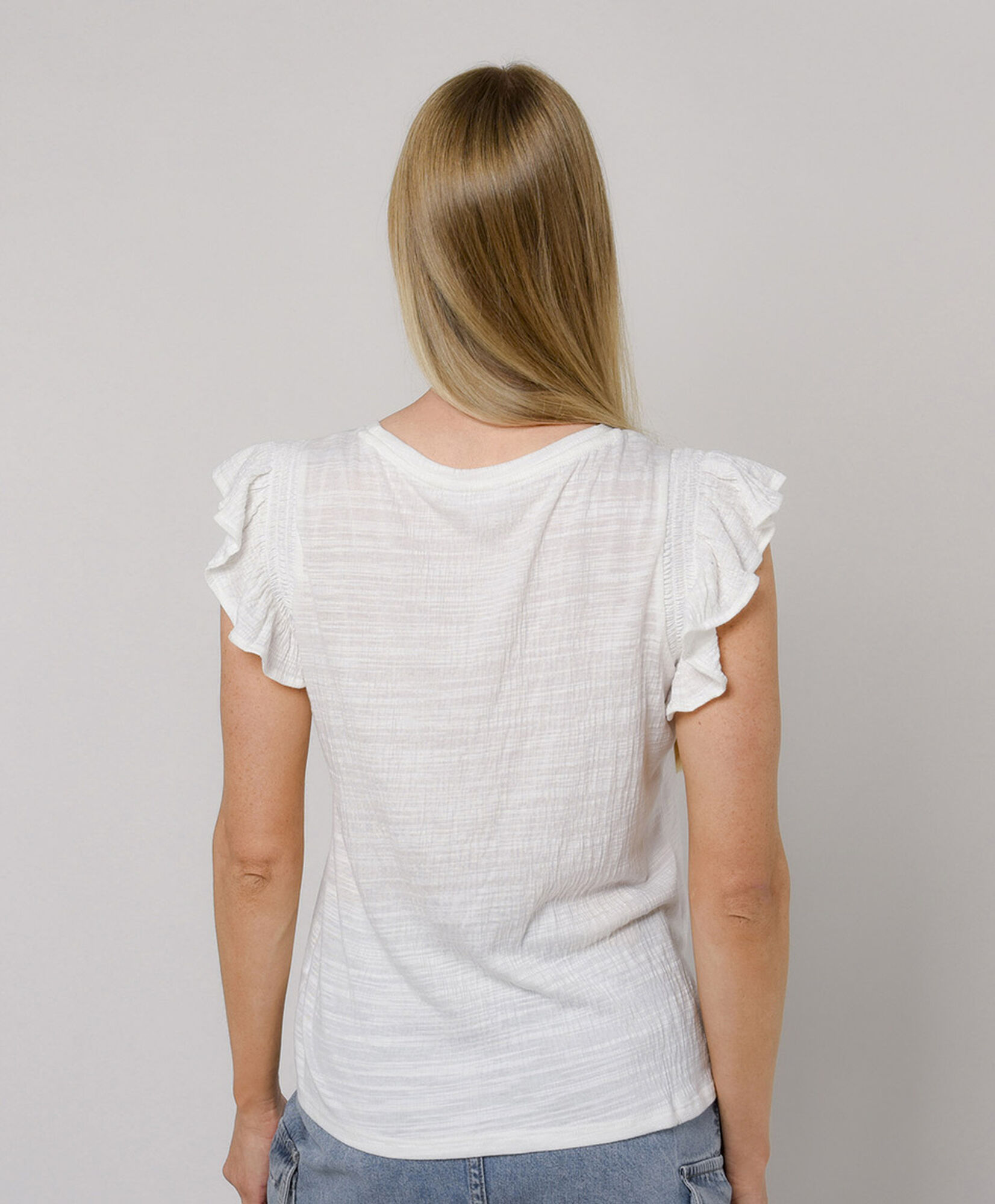 Polera mujer vuelitos en hombros Polera mujer vuelitos en hombros