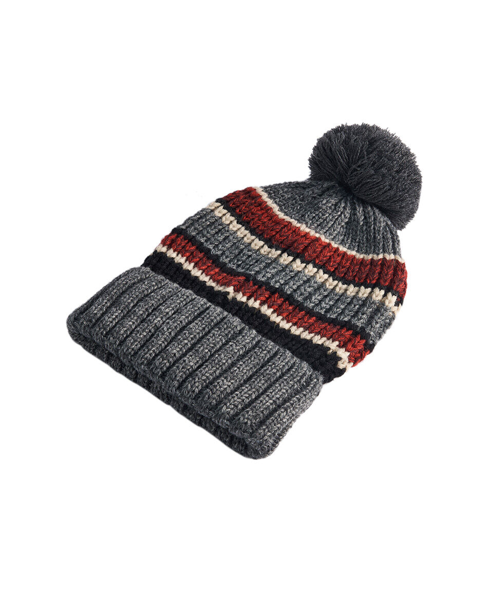 Gorro hombre estilo monta&ntilde;a lineas