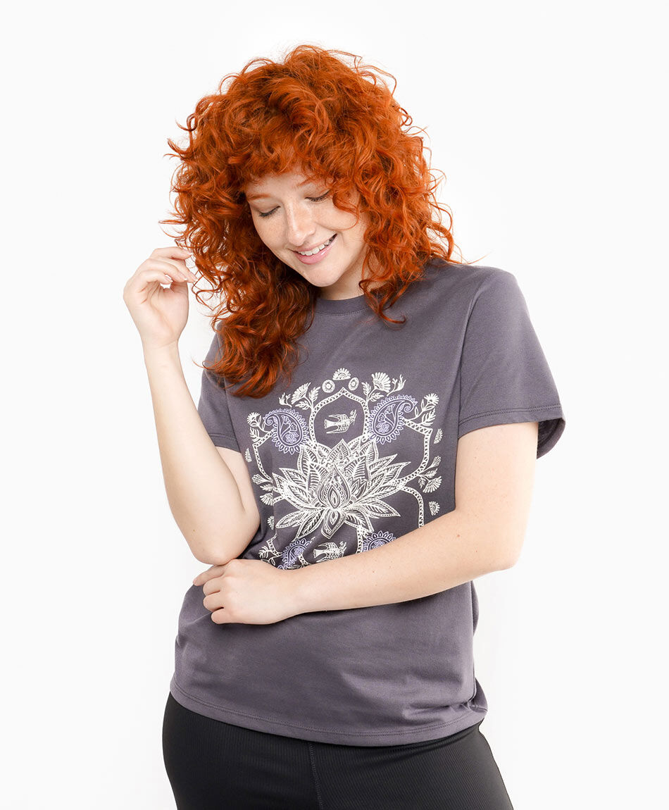 Polera mujer mandala estampada