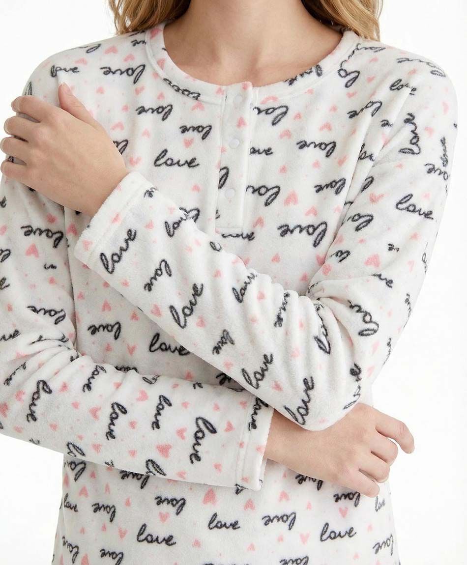 Pijama mujer  polar letras y  botones