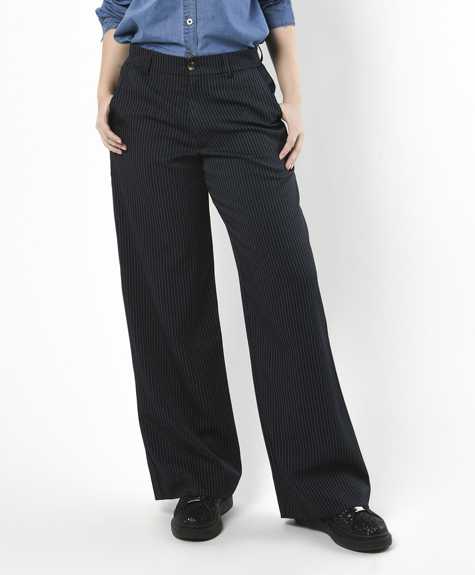 Pantalón mujer líneas finas wide Pantalón mujer líneas finas wide