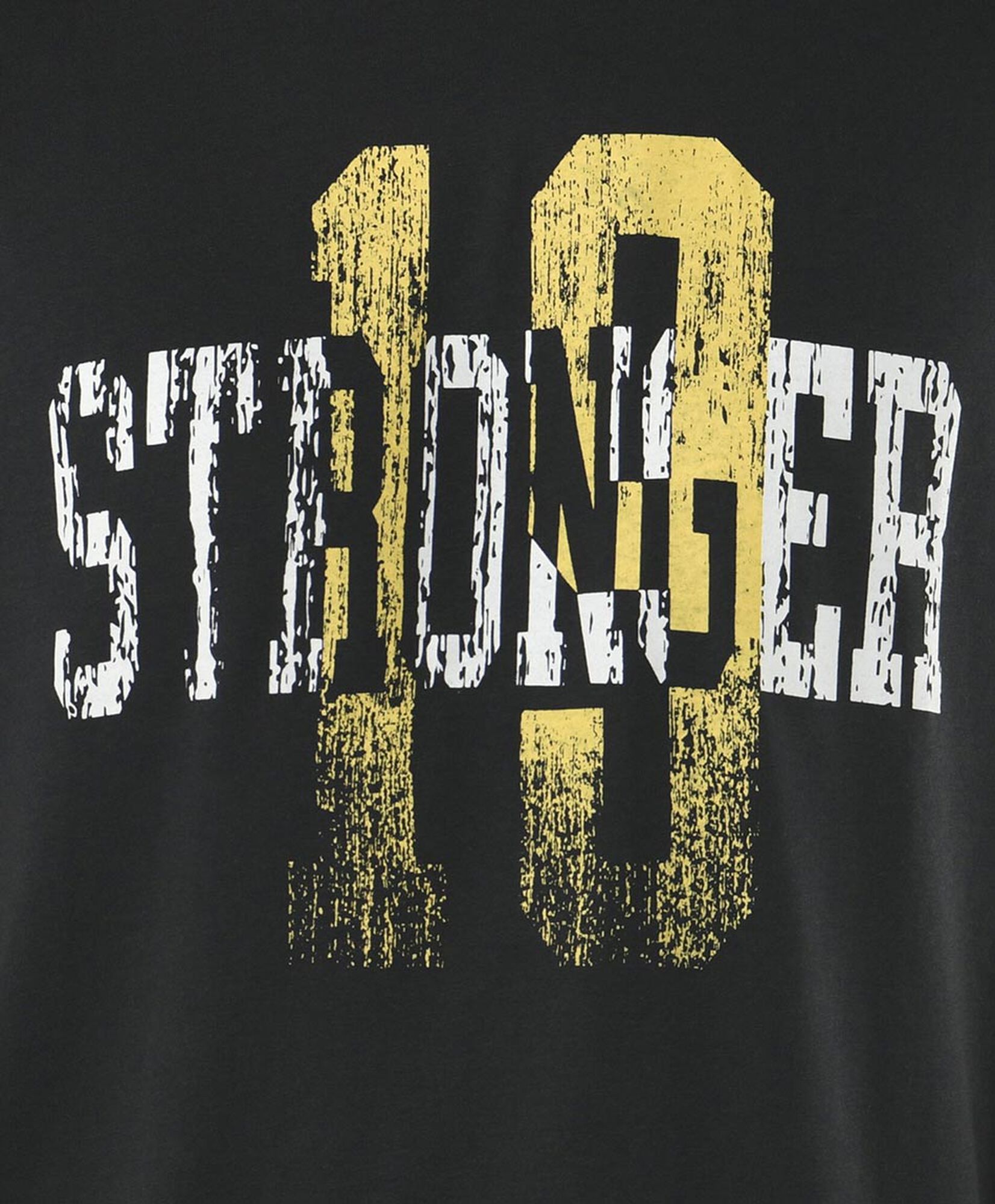 Polera hombre estampado stronger Polera hombre estampado stronger