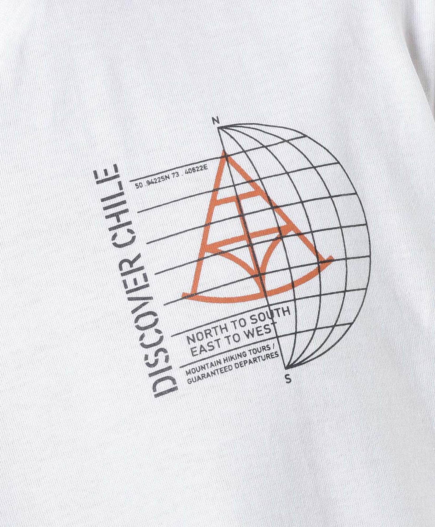 Polera hombre doble estampado discover Polera hombre doble estampado discover