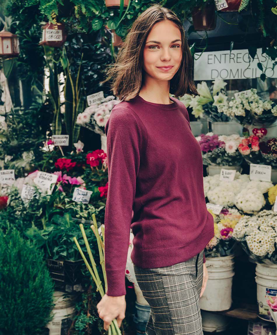 Sweater mujer liso b&aacute;sico