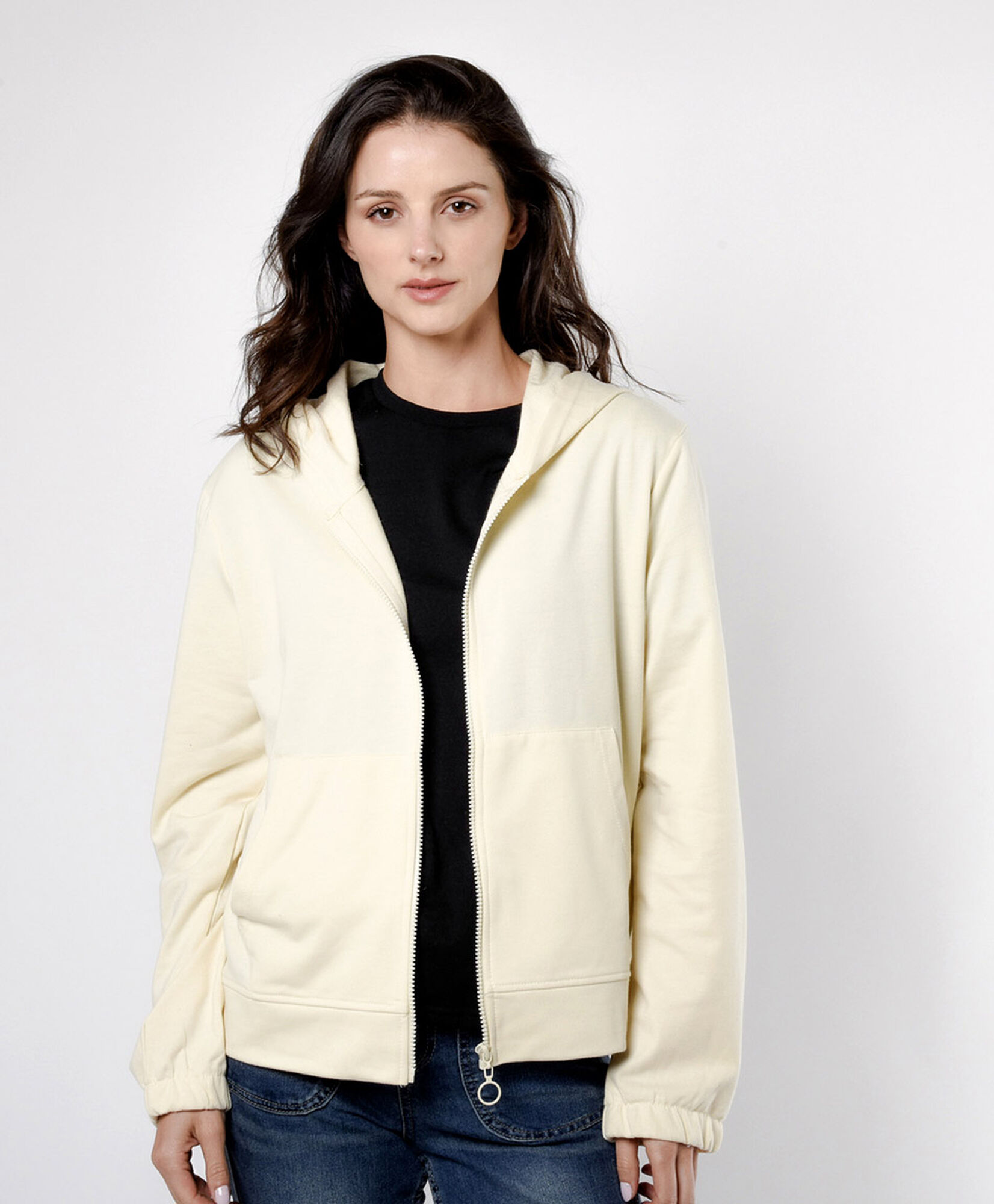 Polerón mujer clásico beige Polerón mujer clásico beige