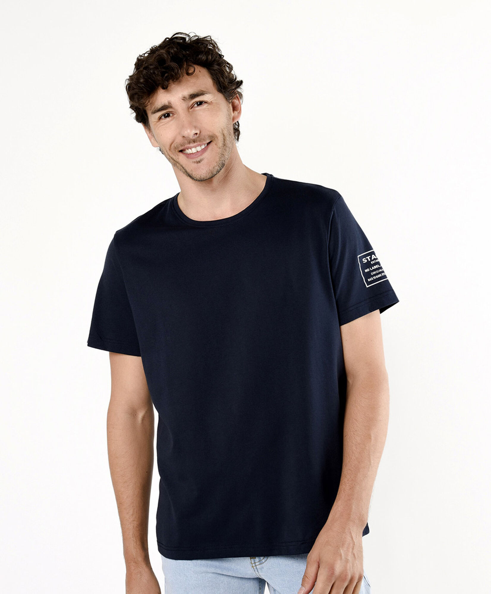Polera hombre lisa manga estampada Polera hombre lisa manga estampada