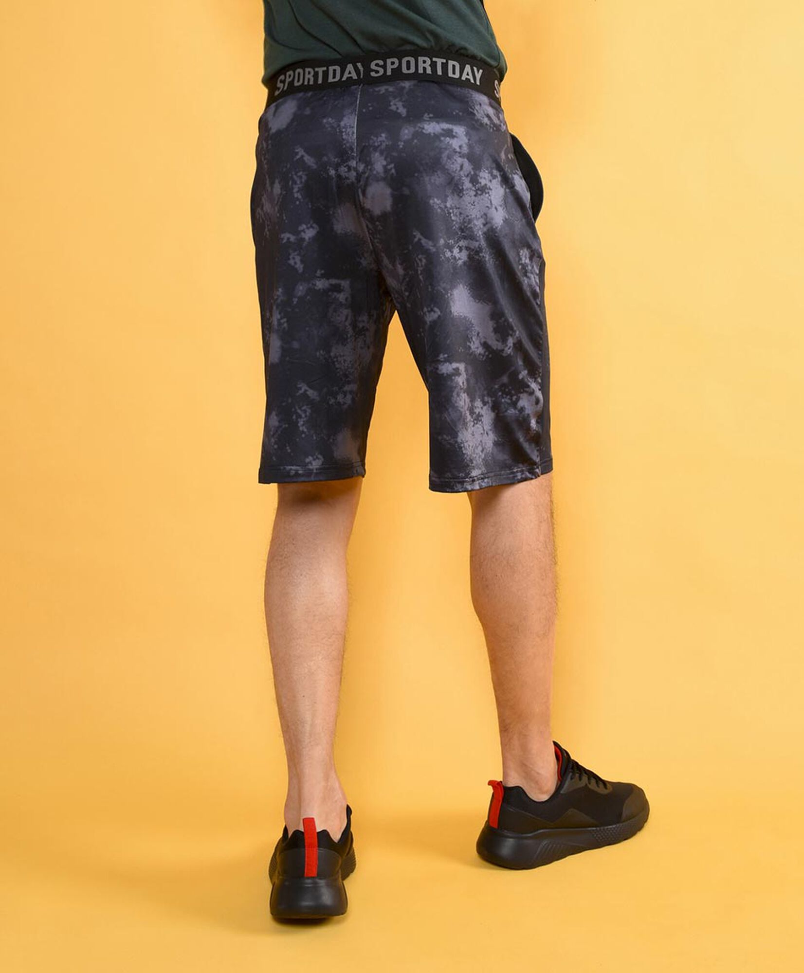 Short tie-dye Short tie-dye