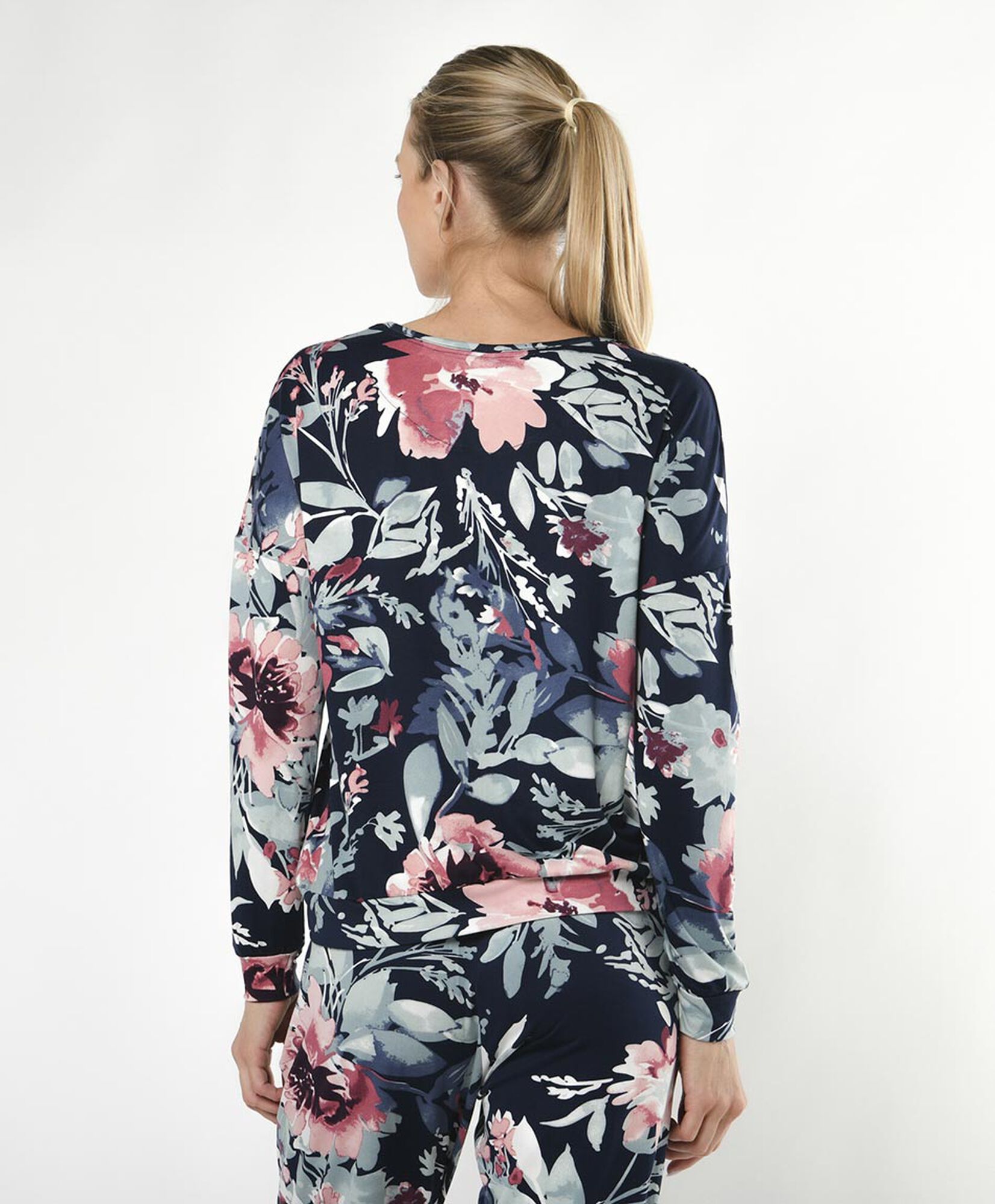 Pijama mujer floreado azul oscuro Pijama mujer floreado azul oscuro