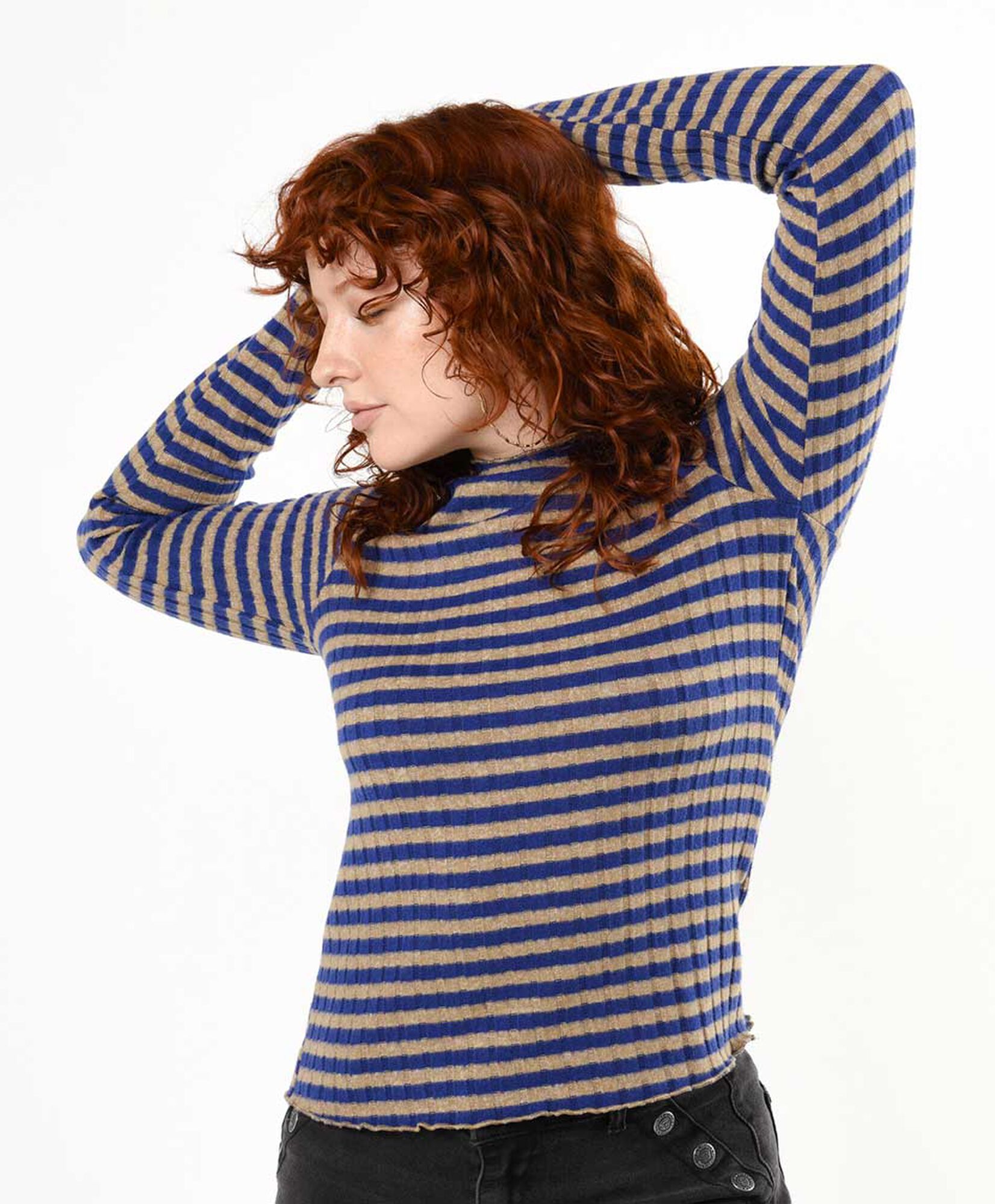 Polera mujer rayas cuello ondulado Polera mujer rayas cuello ondulado