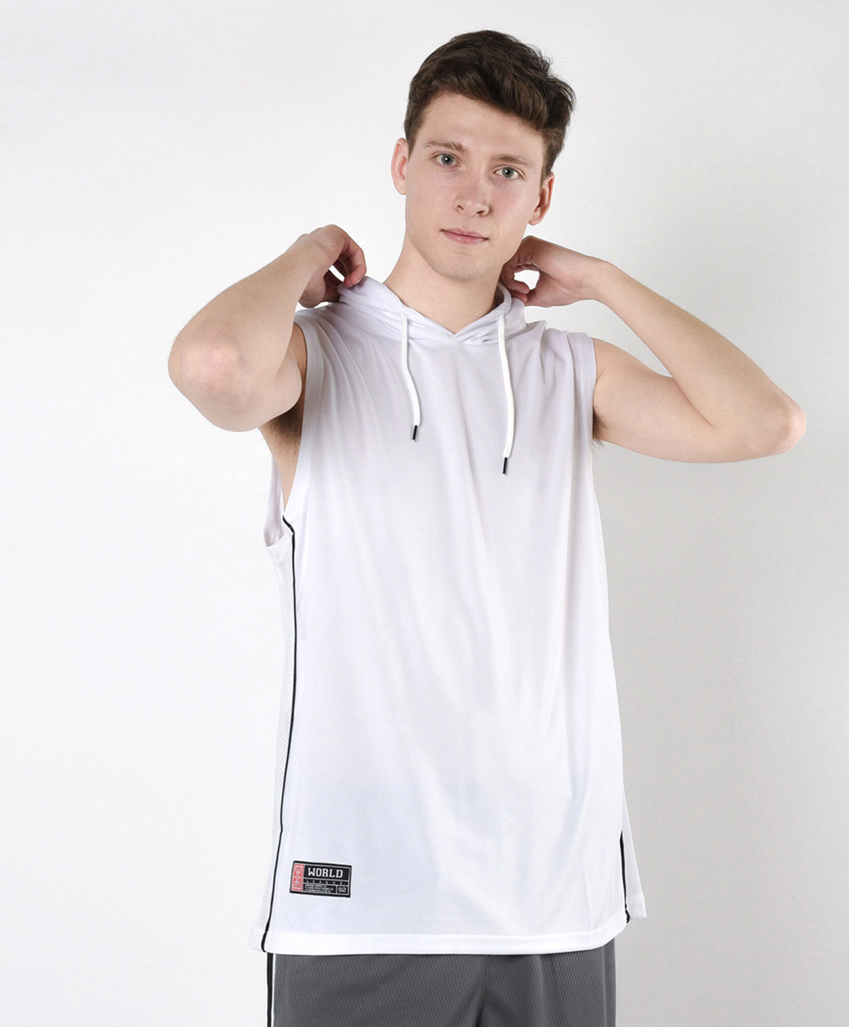 Polera deportiva hombre gorro sin mangas Polera deportiva hombre gorro sin mangas