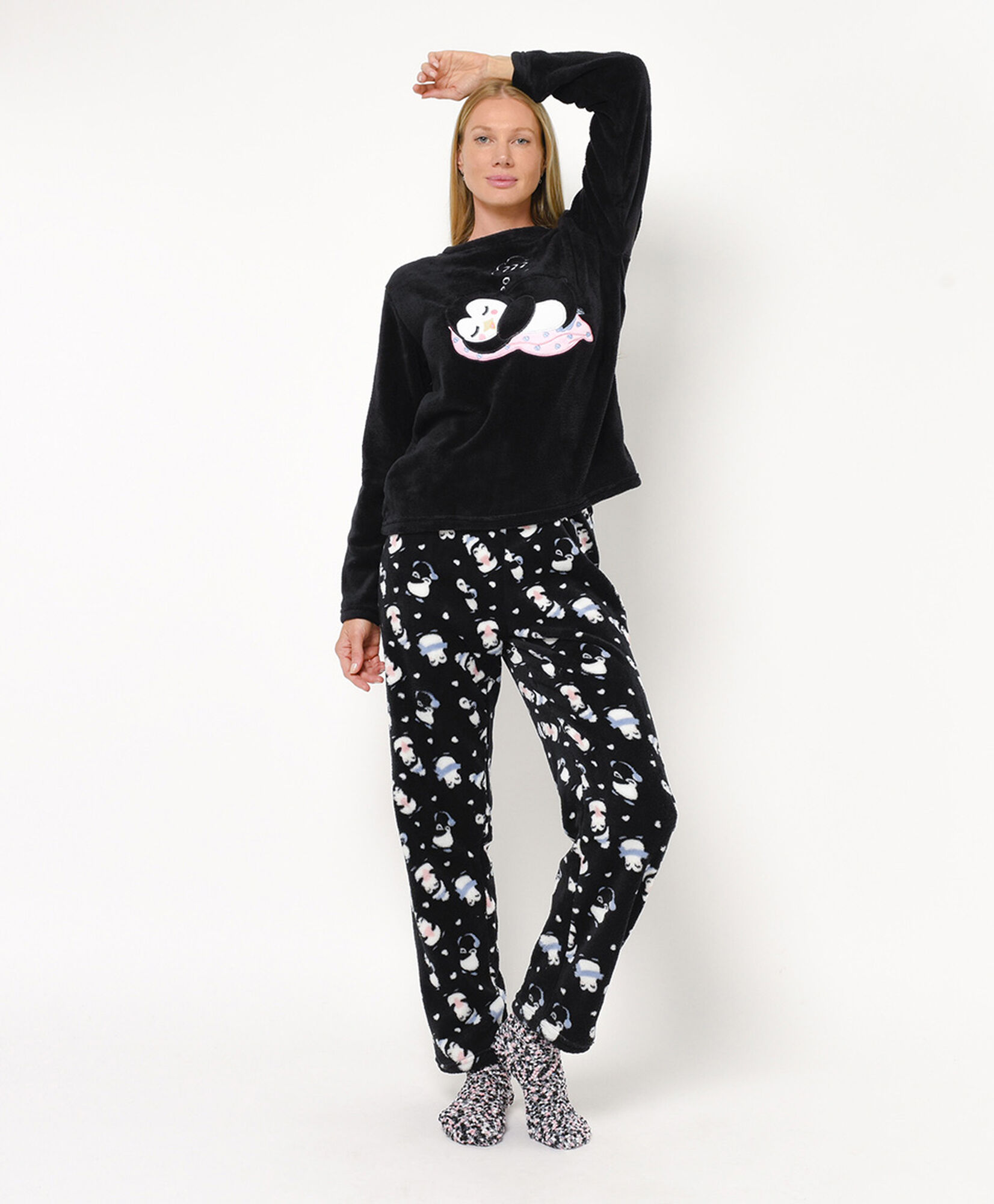 Pijama + calcetines mujer polar pingüino Pijama + calcetines mujer polar pingüino