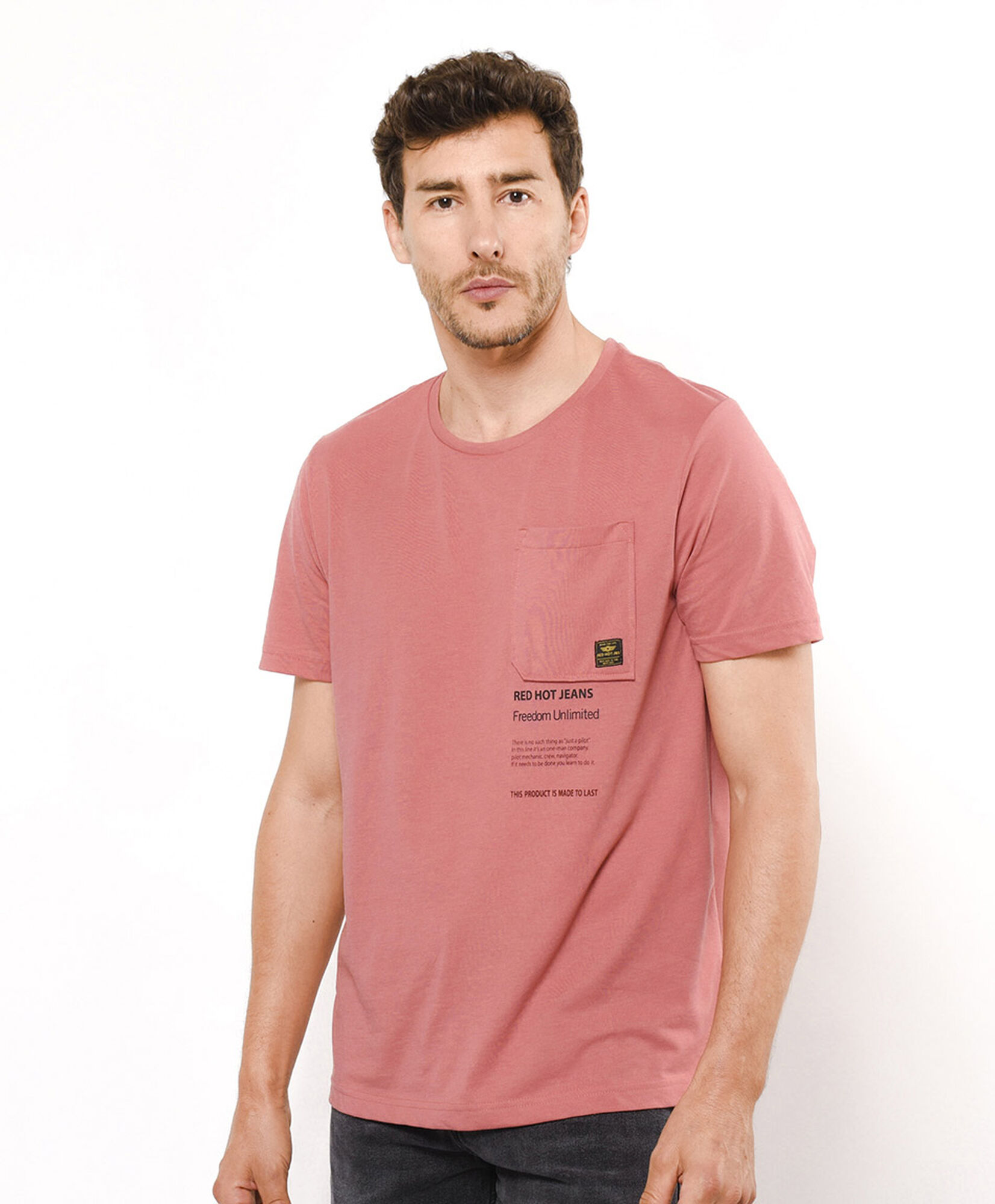 Polera hombre bolsillo frase Polera hombre bolsillo frase