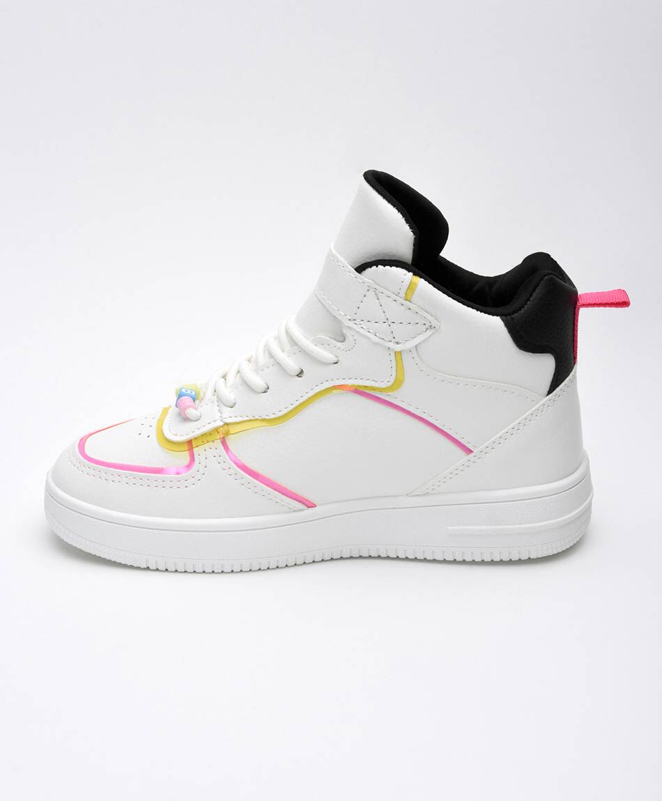 Zapatillas infantil estrellas caladas