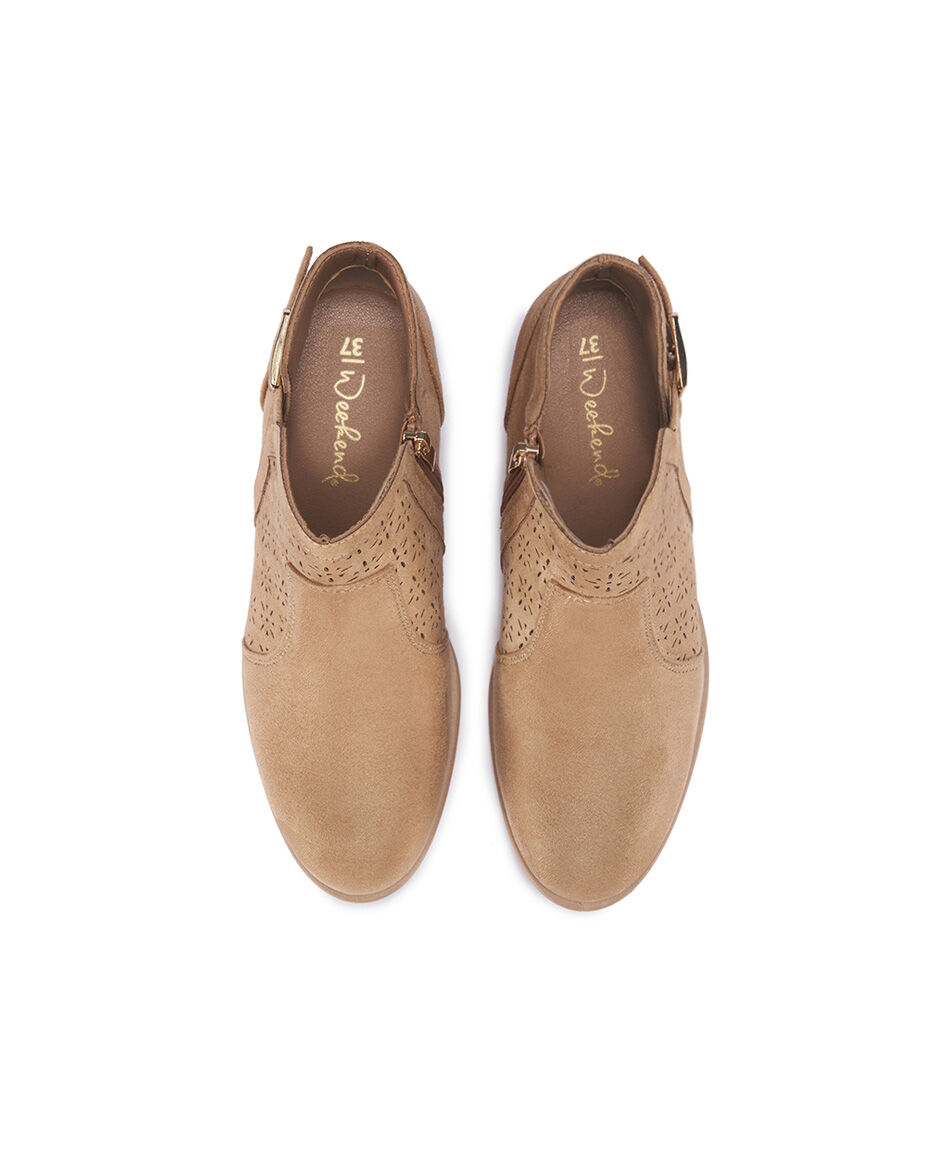 Bot&iacute;n mujer calado