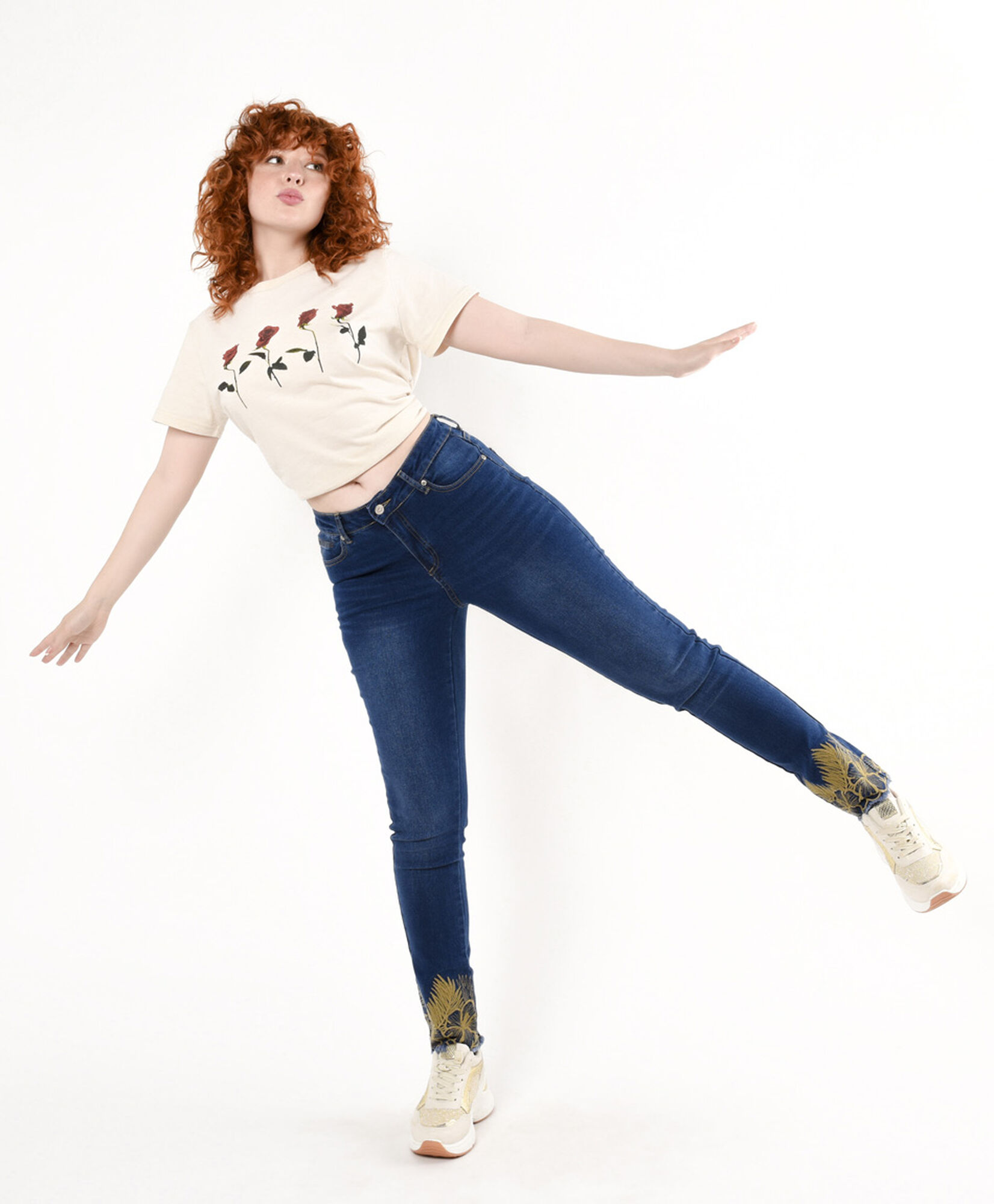 Jeans mujer basta bordada skinny fit Jeans mujer basta bordada skinny fit