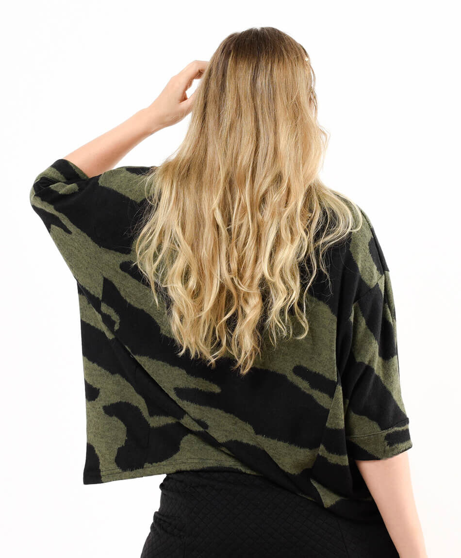 Polera mujer oversize camuflaje