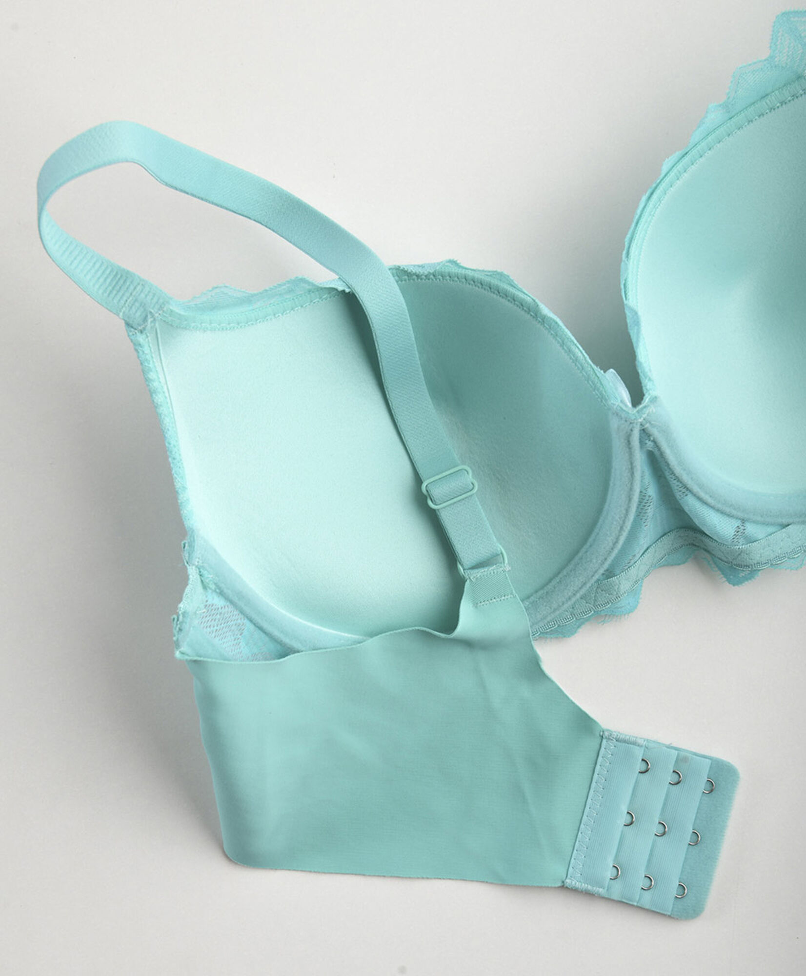 Sostén mujer encajes costado seamless Sostén mujer encajes costado seamless