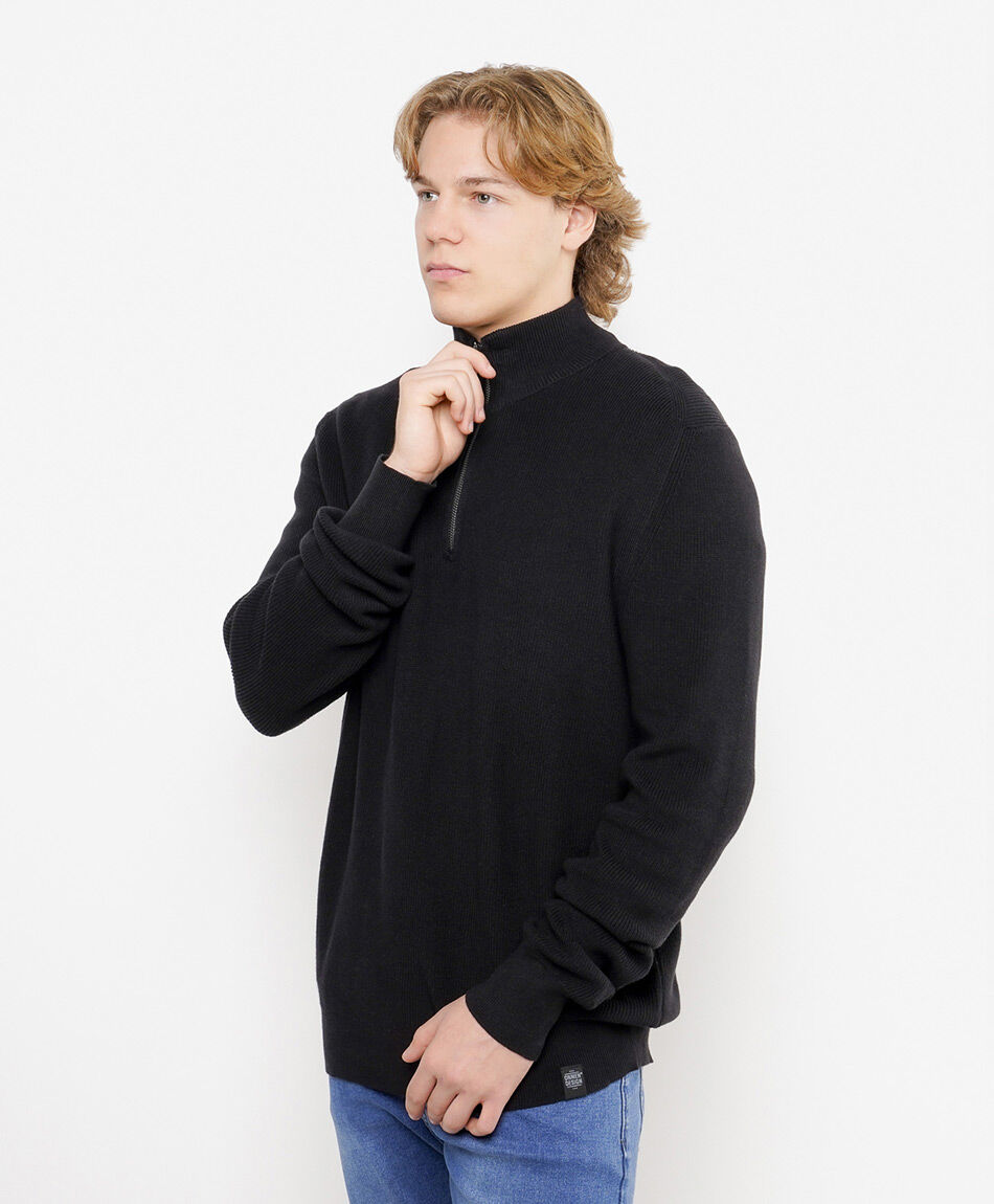 Sweater hombre cuello medio negro