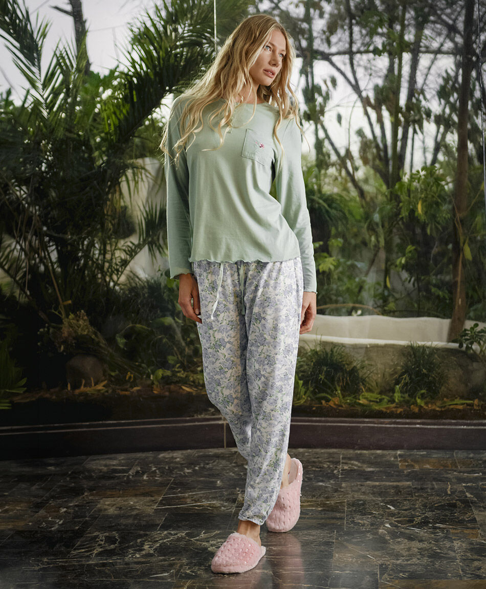 Pijama mujer pantal&oacute;n floreado verde