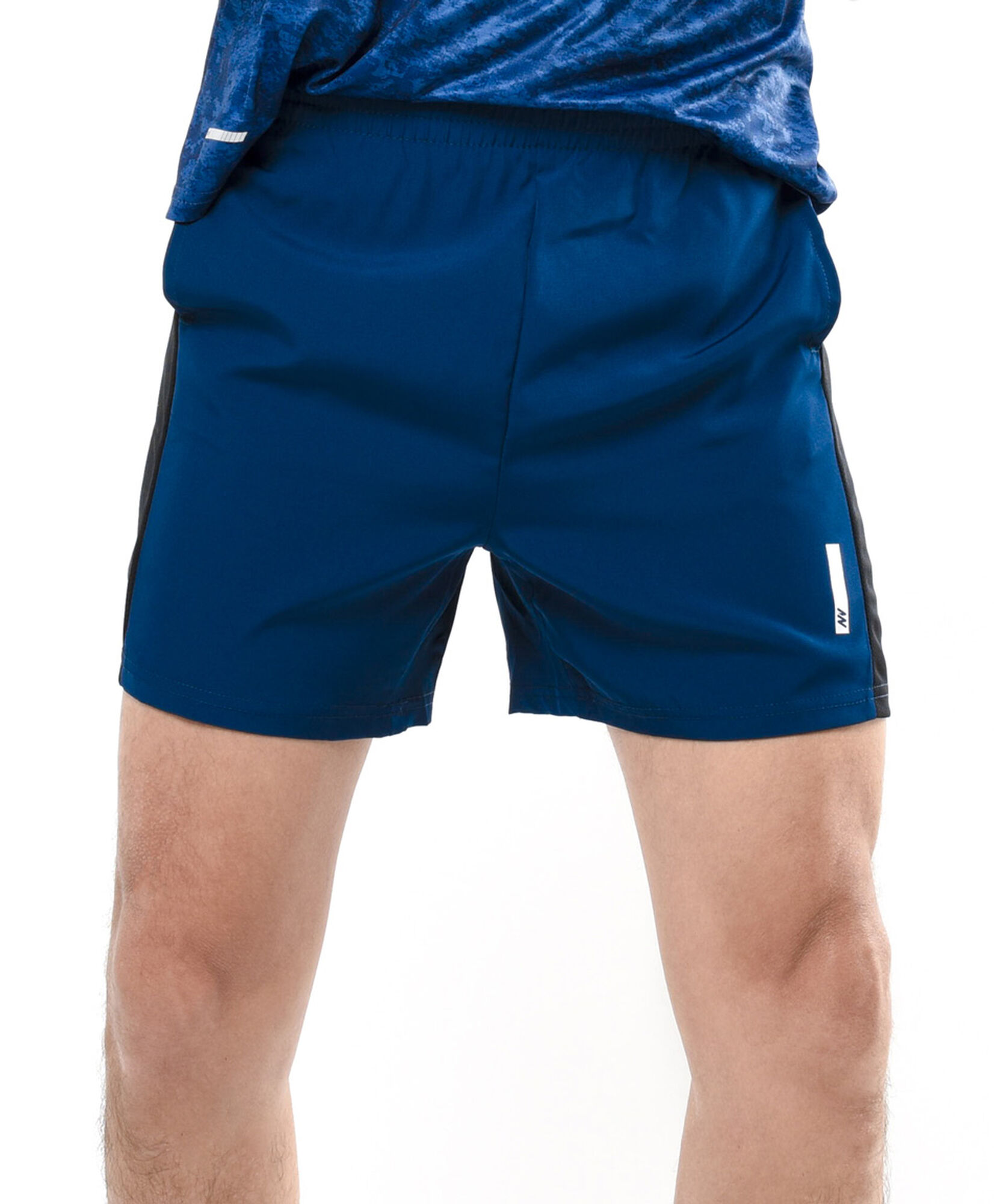 Short deportivo hombre línea negra Short deportivo hombre línea negra