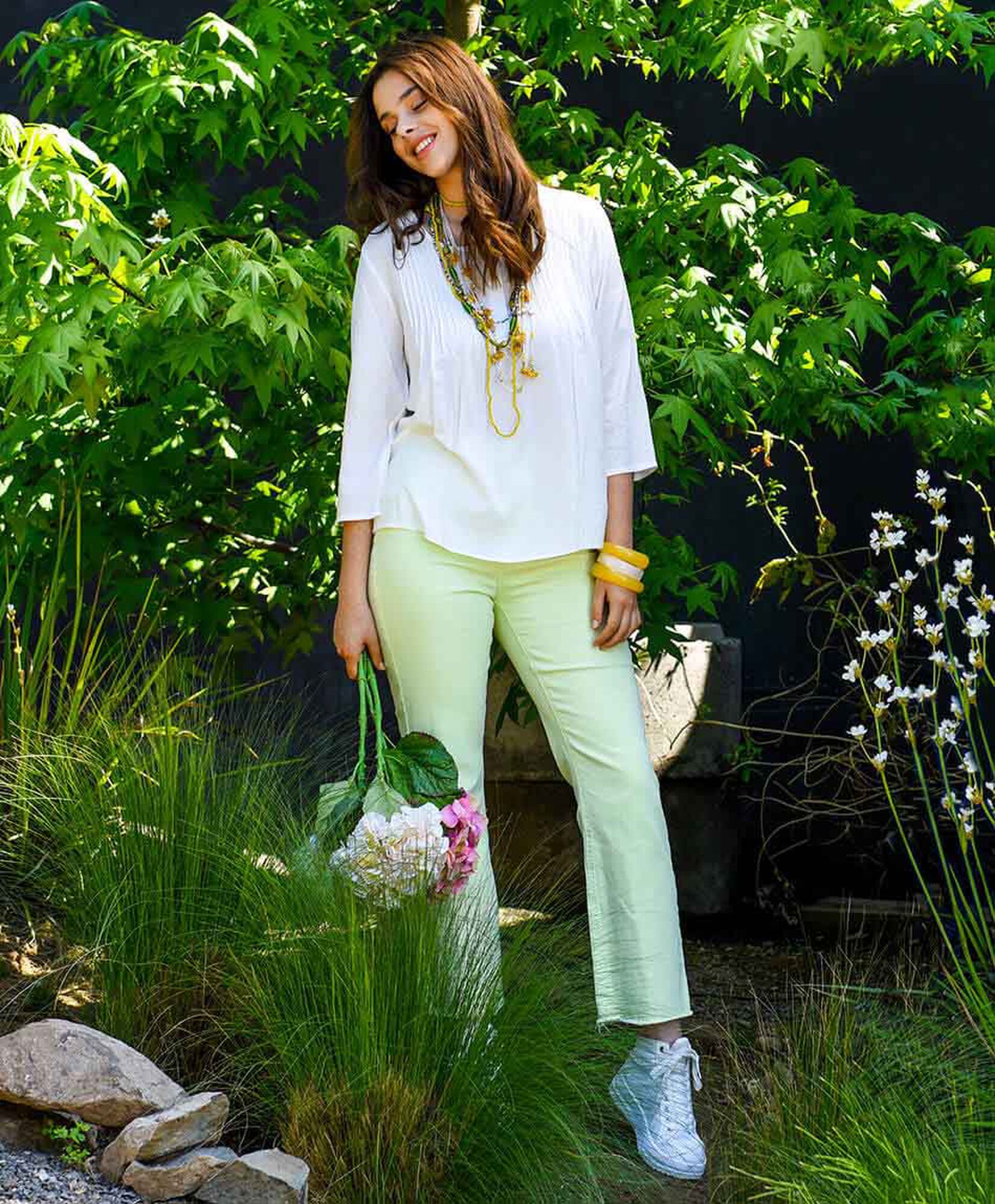 Jeans tiro alto flare Jeans tiro alto flare