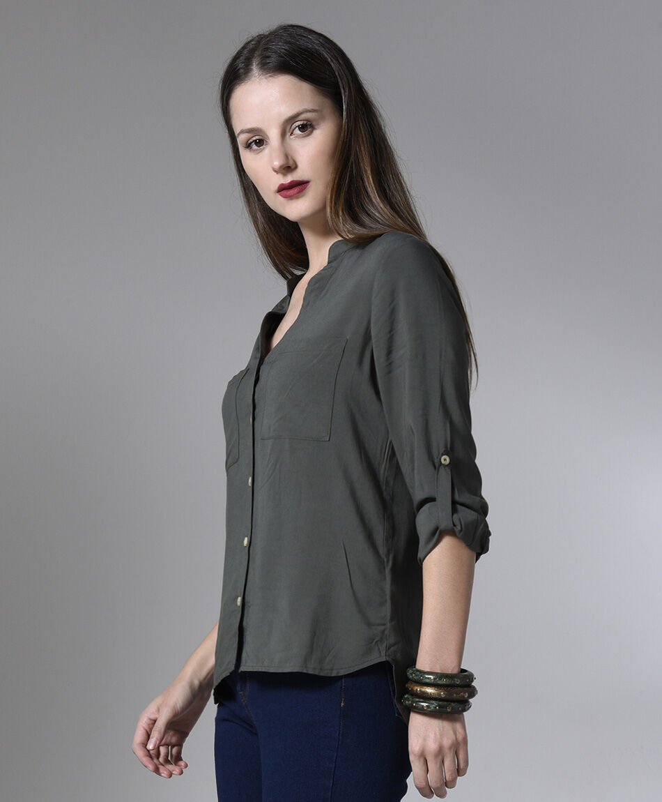 Blusa camisera bolsillos