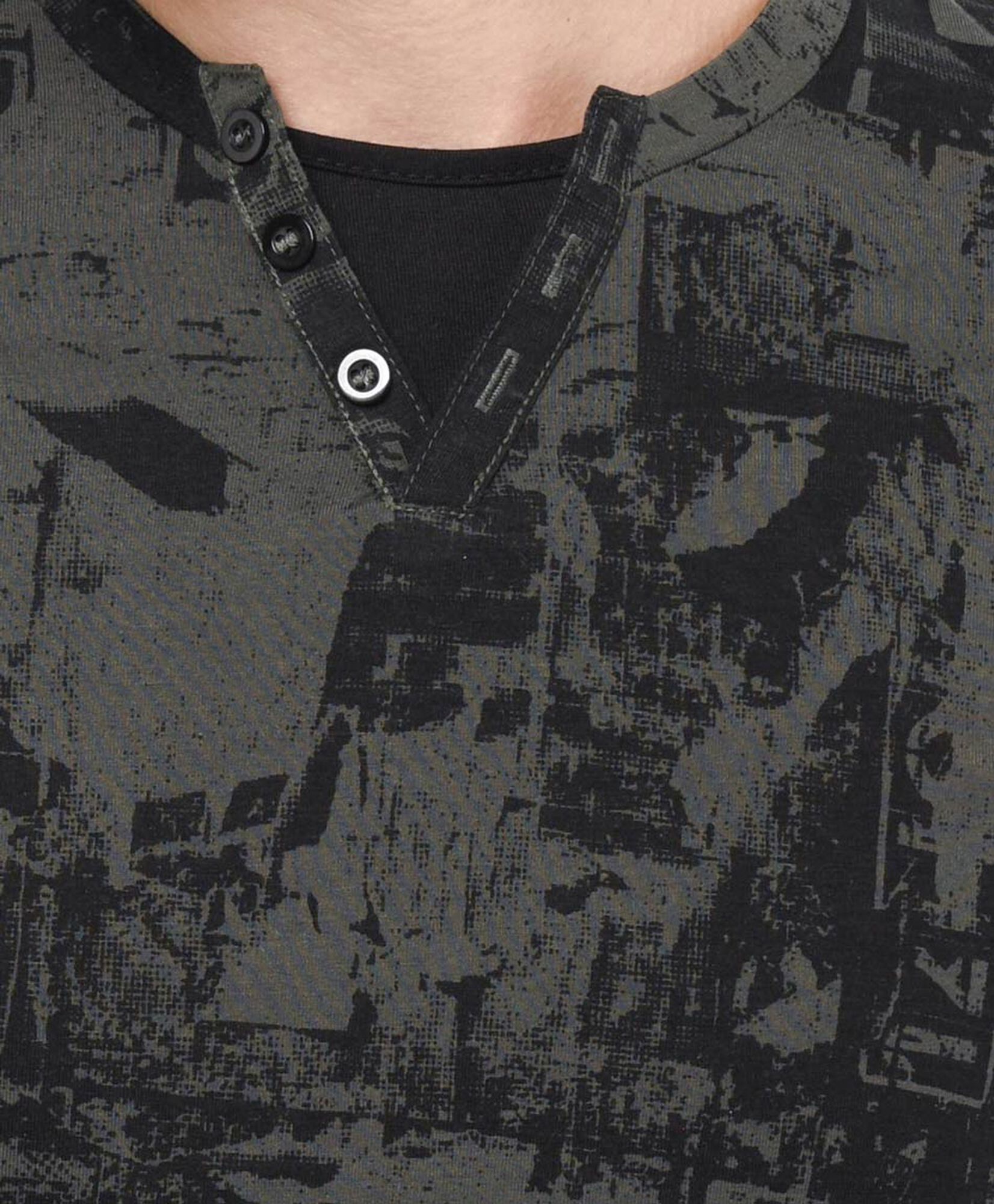 Polera hombre print manga larga Polera hombre print manga larga