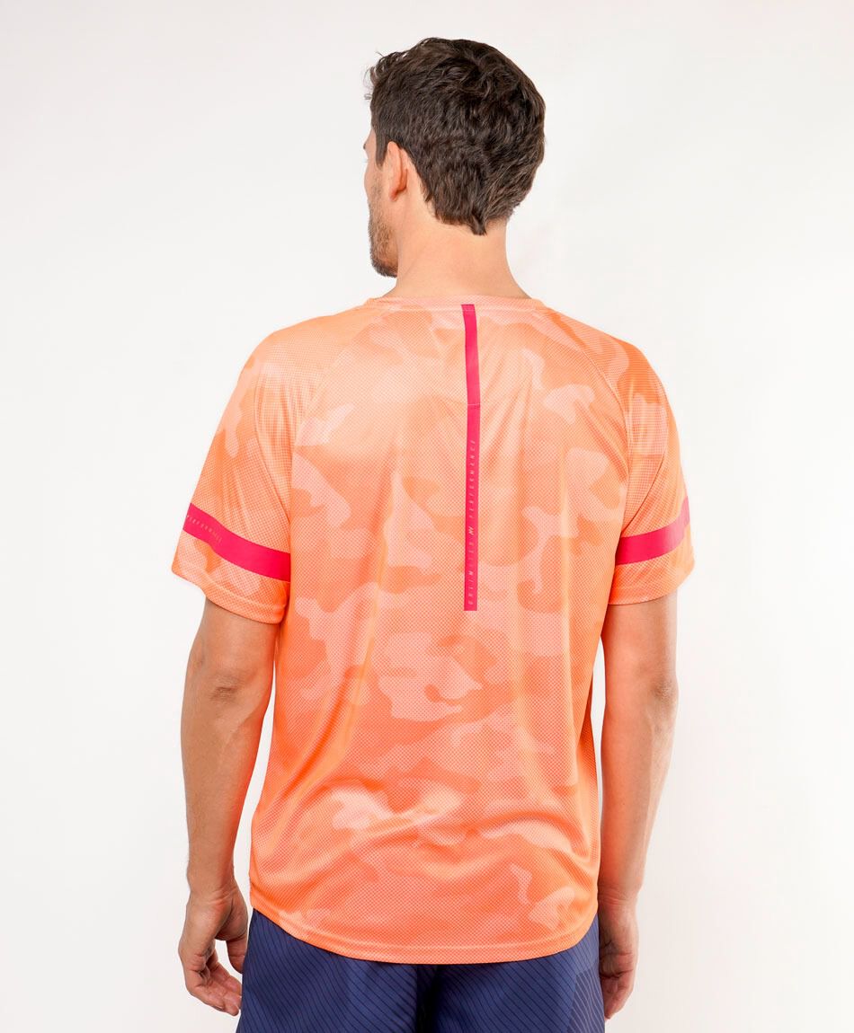 Polera deportiva hombre naranja l&iacute;neas