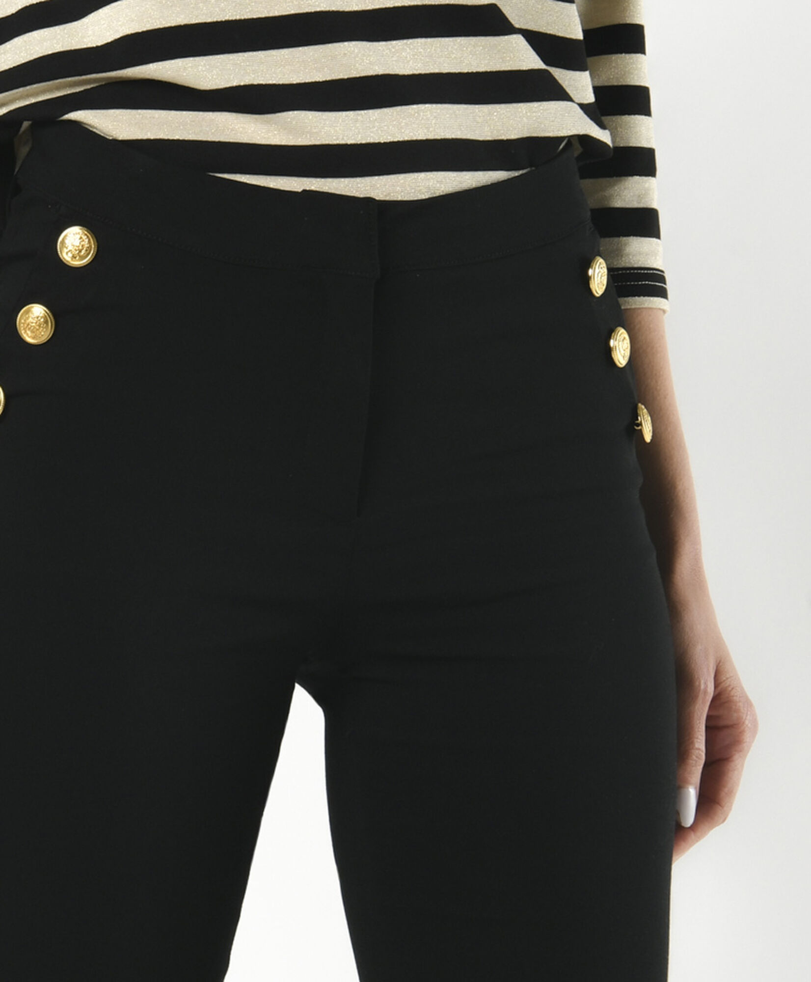 Pantalón mujer botones laterales Pantalón mujer botones laterales