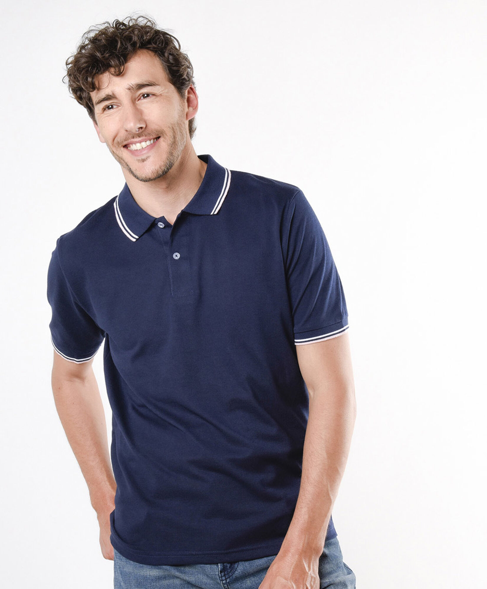 Polera hombre líneas en cuello piqué Polera hombre líneas en cuello piqué