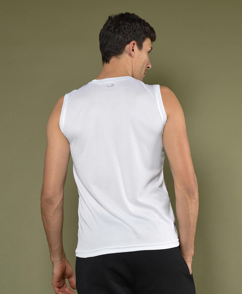 Polera deportiva manga corta cuello redondo