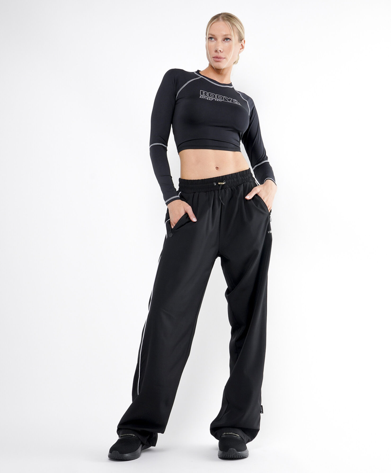 Pantalón deportivo mujer línea Pantalón deportivo mujer línea