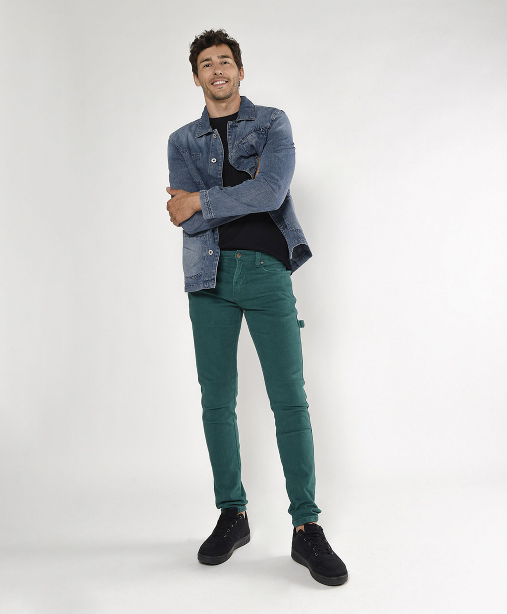 Jeans hombre color liso skinny fit Jeans hombre color liso skinny fit