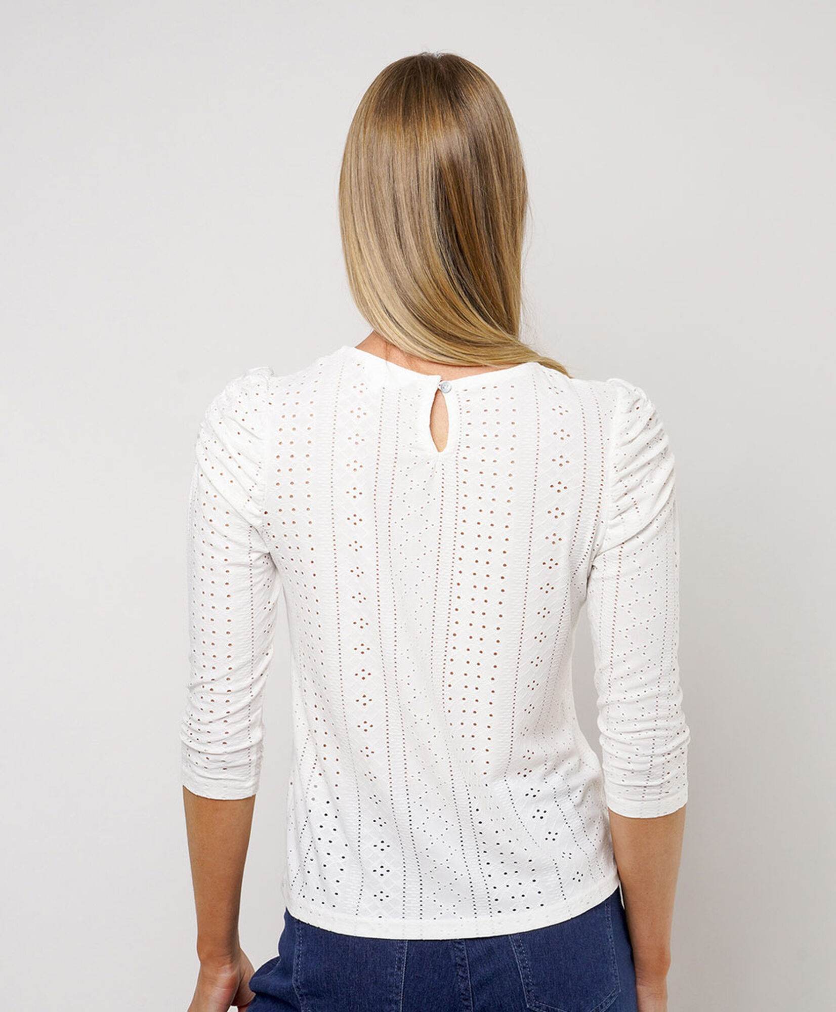 Polera mujer diseño puntos calados Polera mujer diseño puntos calados