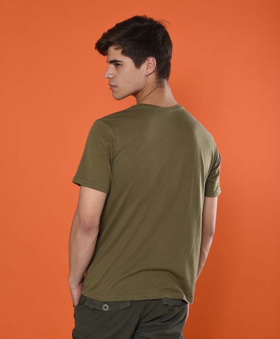 Polera manga corta cuello en v