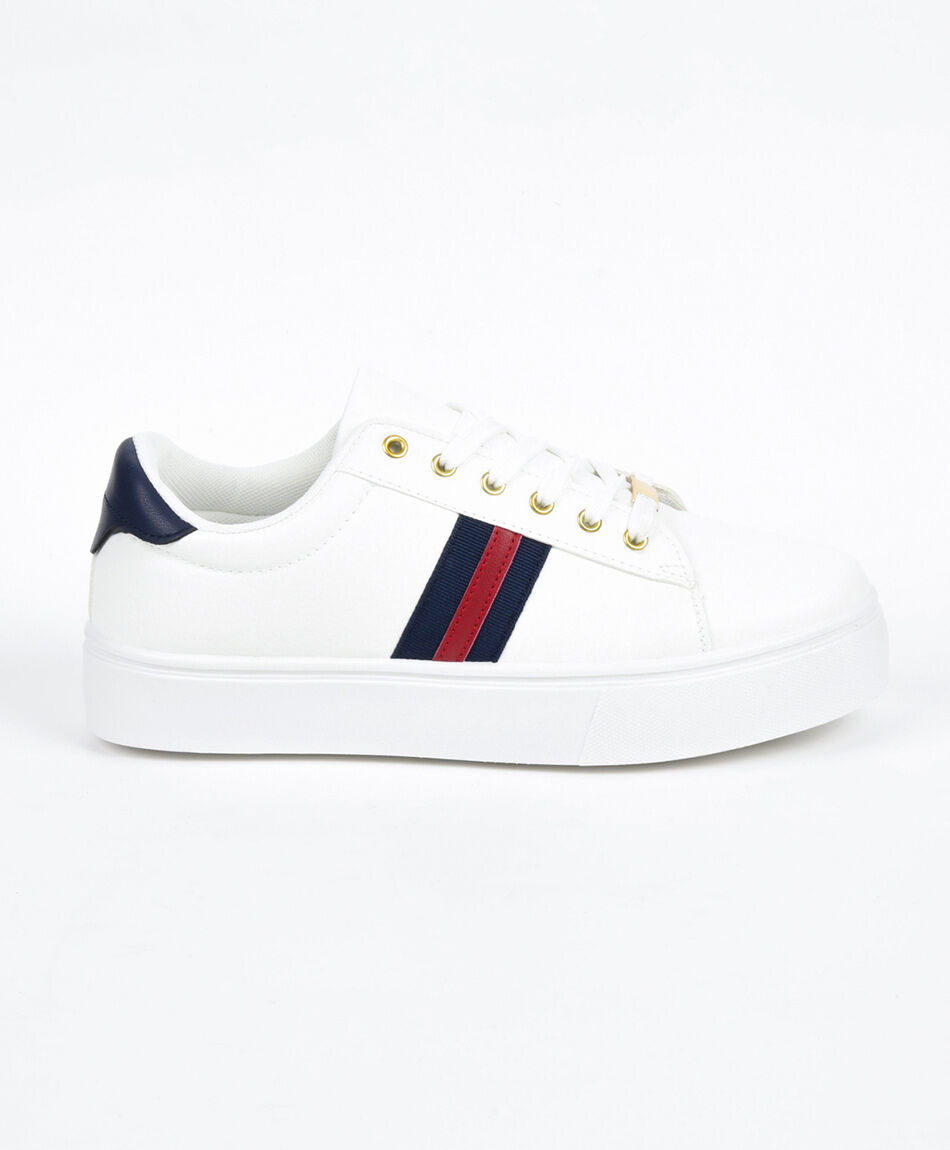 Zapatilla mujer triple l&iacute;nea