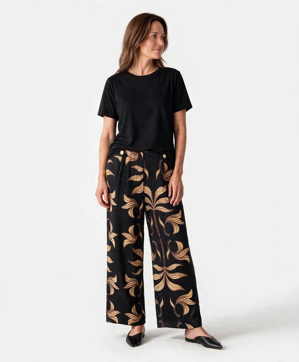 Pantal&oacute;n mujer hojas