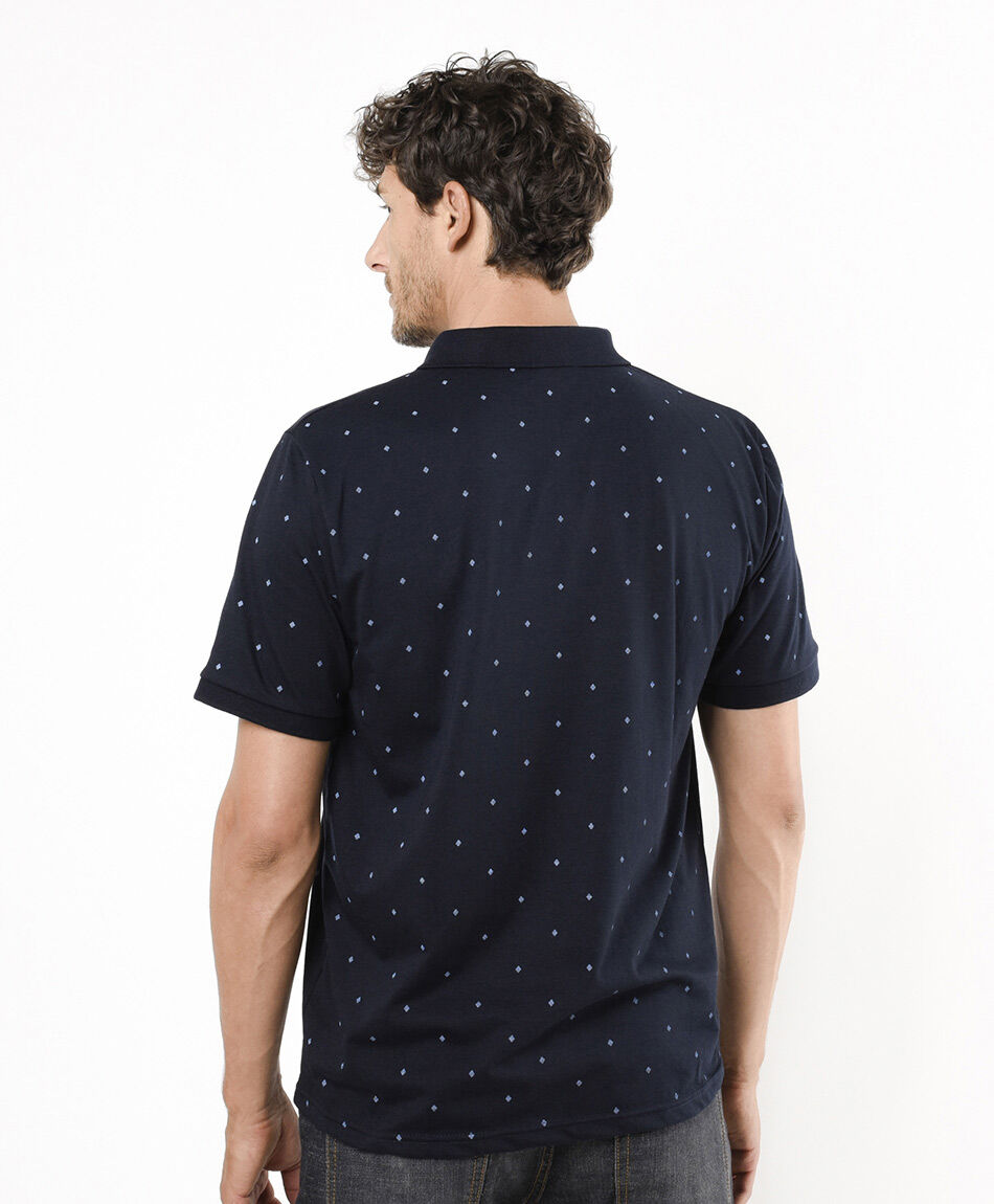 Polera hombre puntitos cuello piqu&eacute;