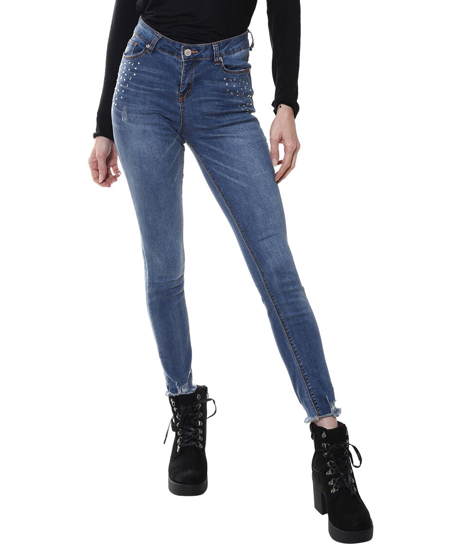 Jeans aplicacion brillos